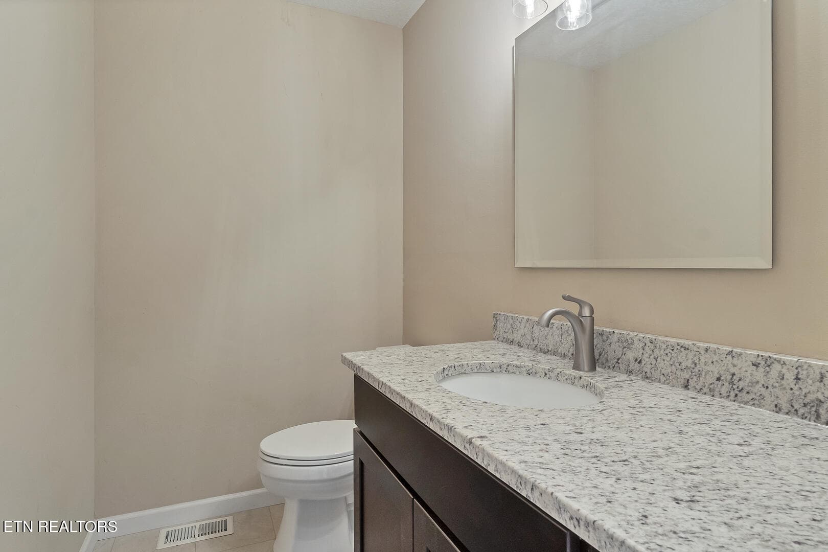Half Bath - 6842 Four Mile Rd, Maryville, TN 37803