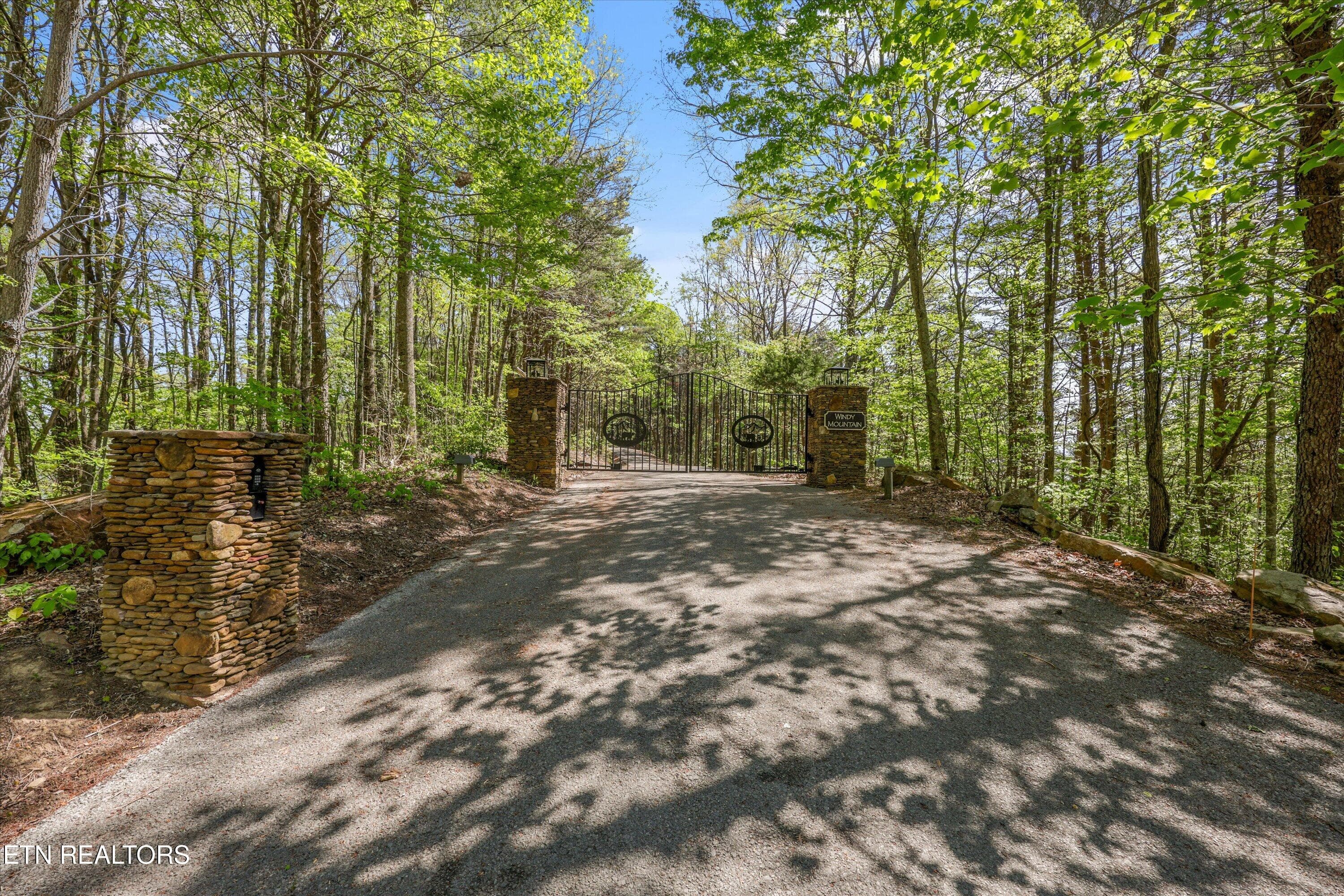 09-0 Chilhowee 10 - Tract 1-2 Chilhowee Tr, Maryville, TN 37803