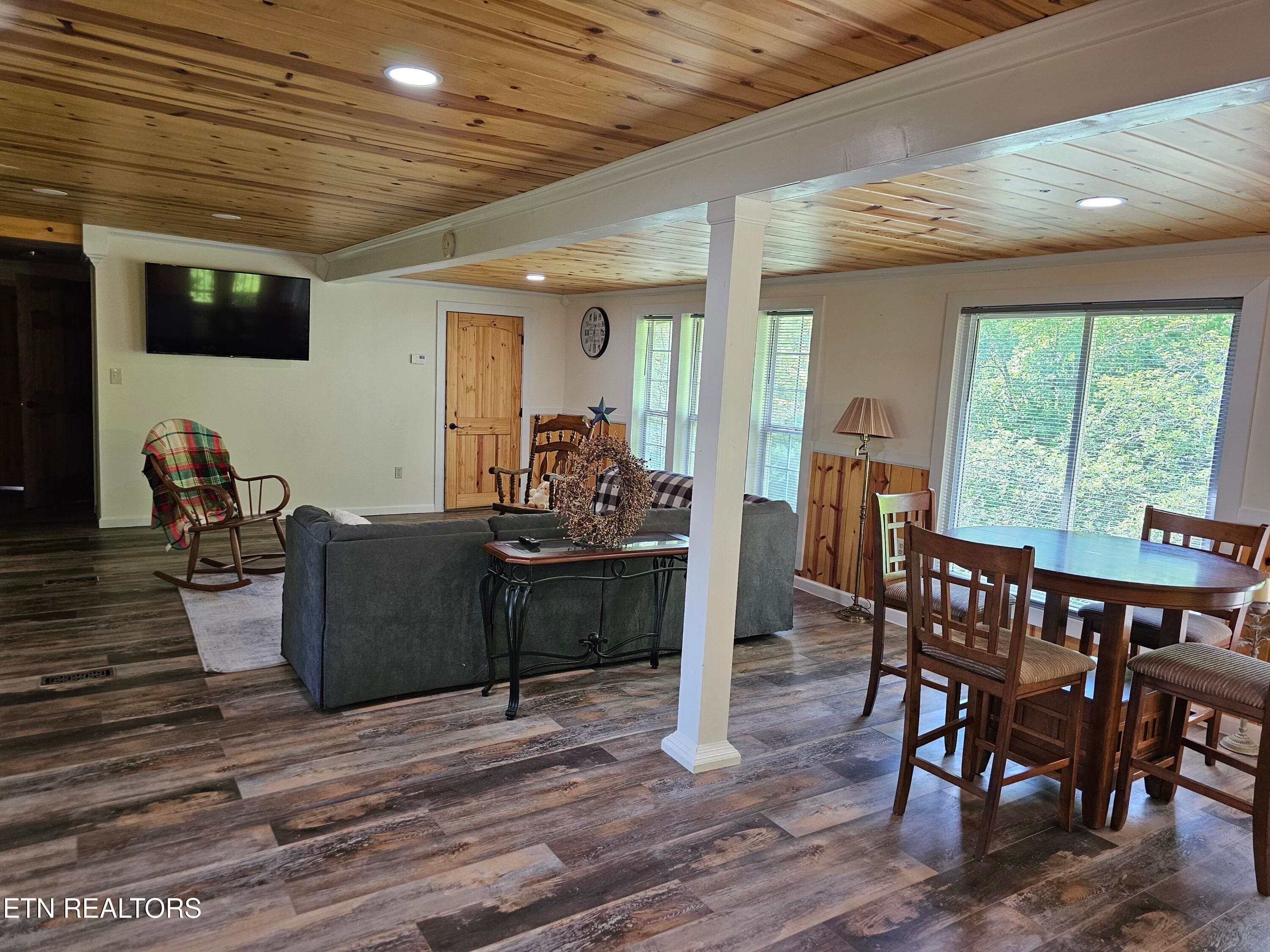 Great Room - 355 Eli Lane, Oneida, TN 37841
