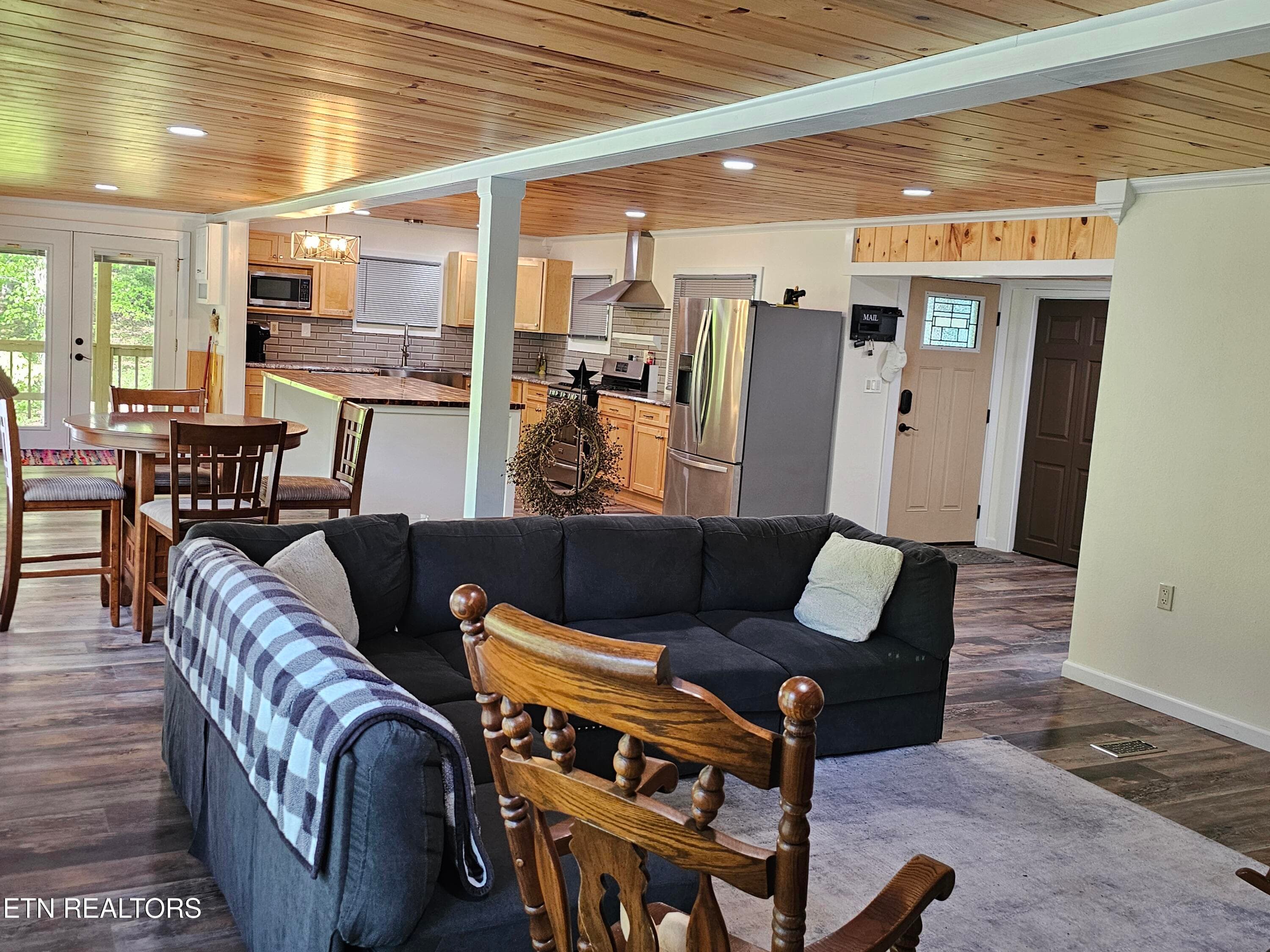 Living Room - 355 Eli Lane, Oneida, TN 37841