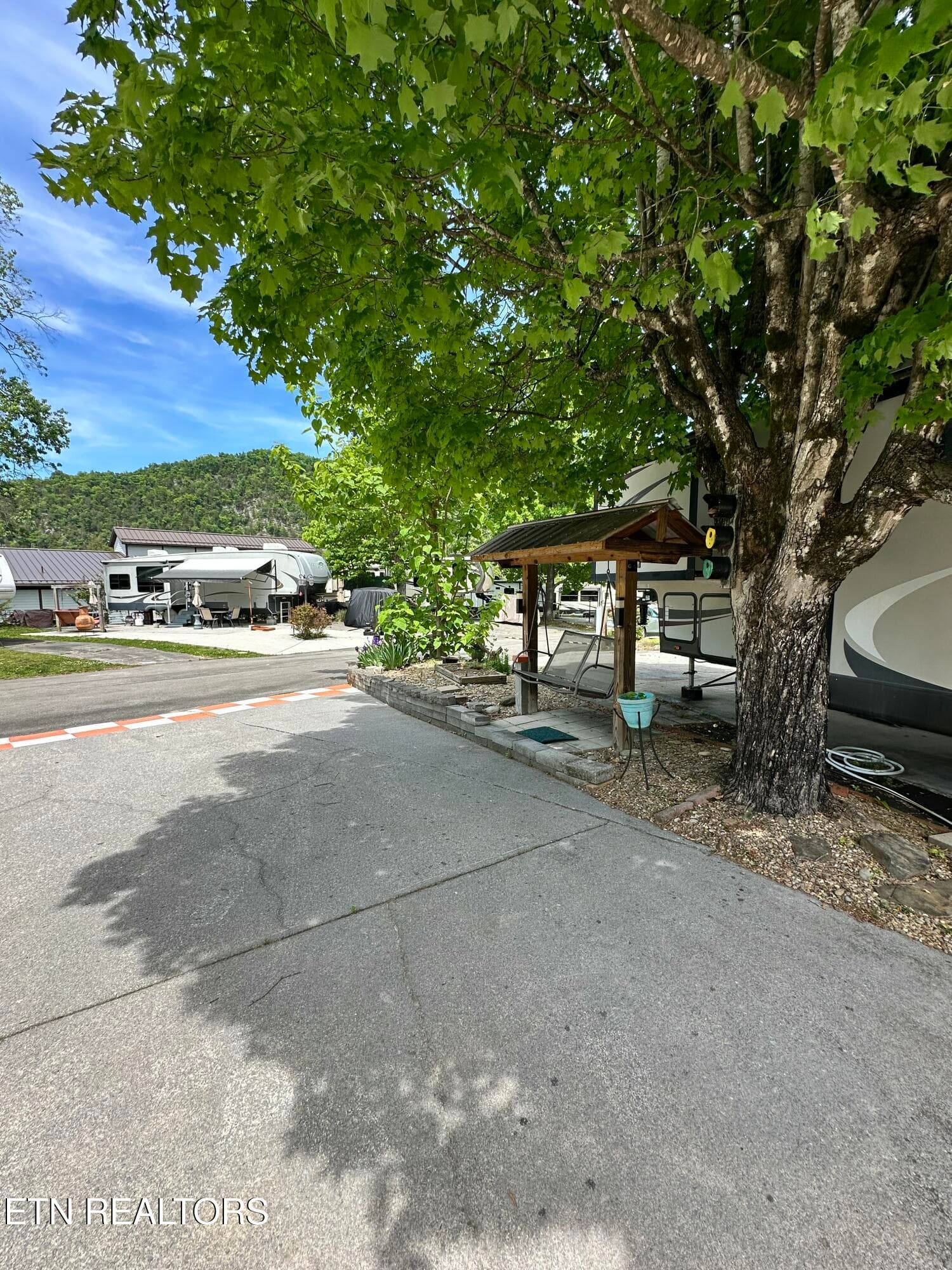 Swing - Lot 196 Highway 73, Townsend, TN 37882