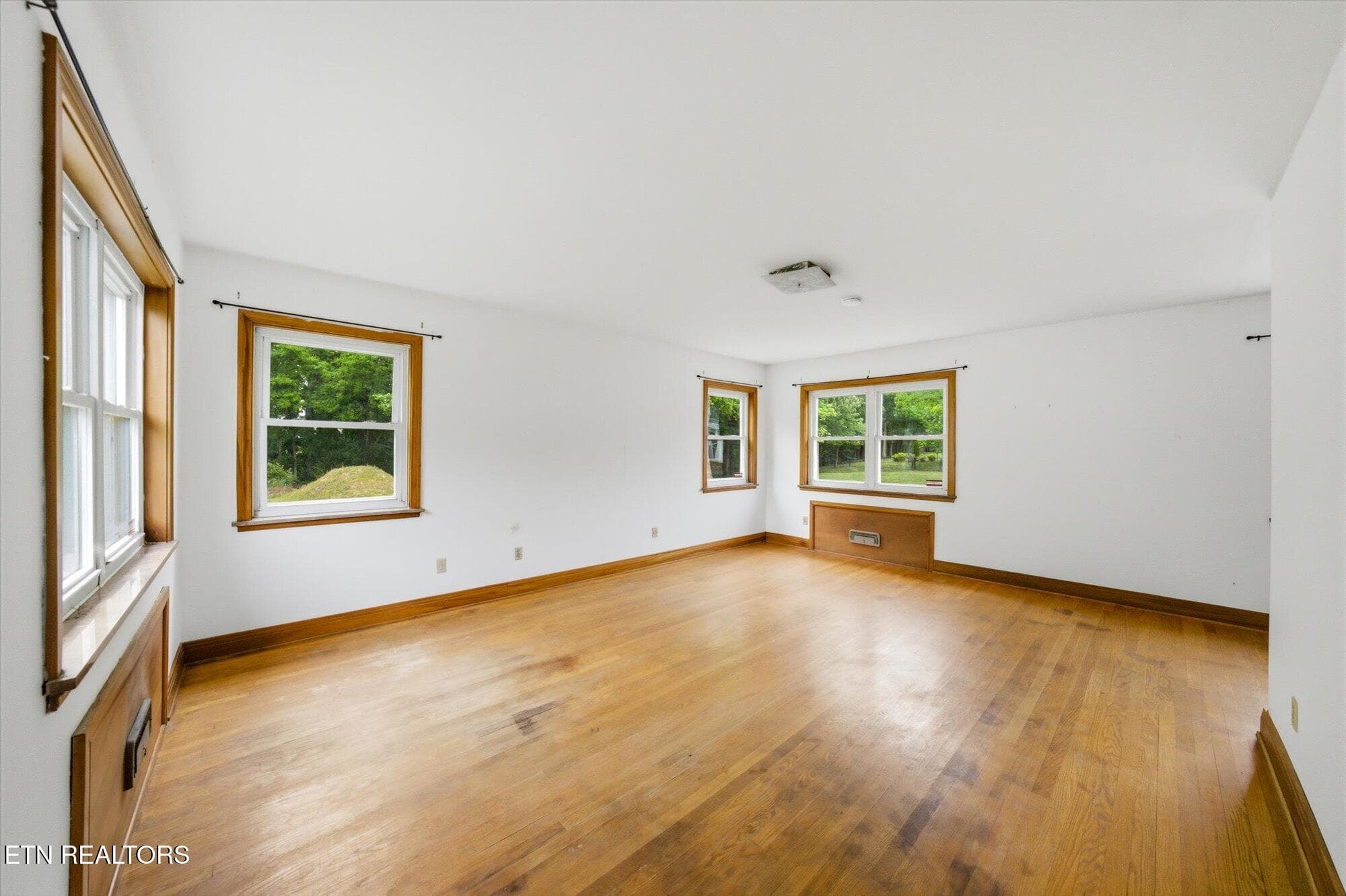 Bedroom #3 - 5215 E Sunset Rd, Knoxville, TN 37914, Knoxville