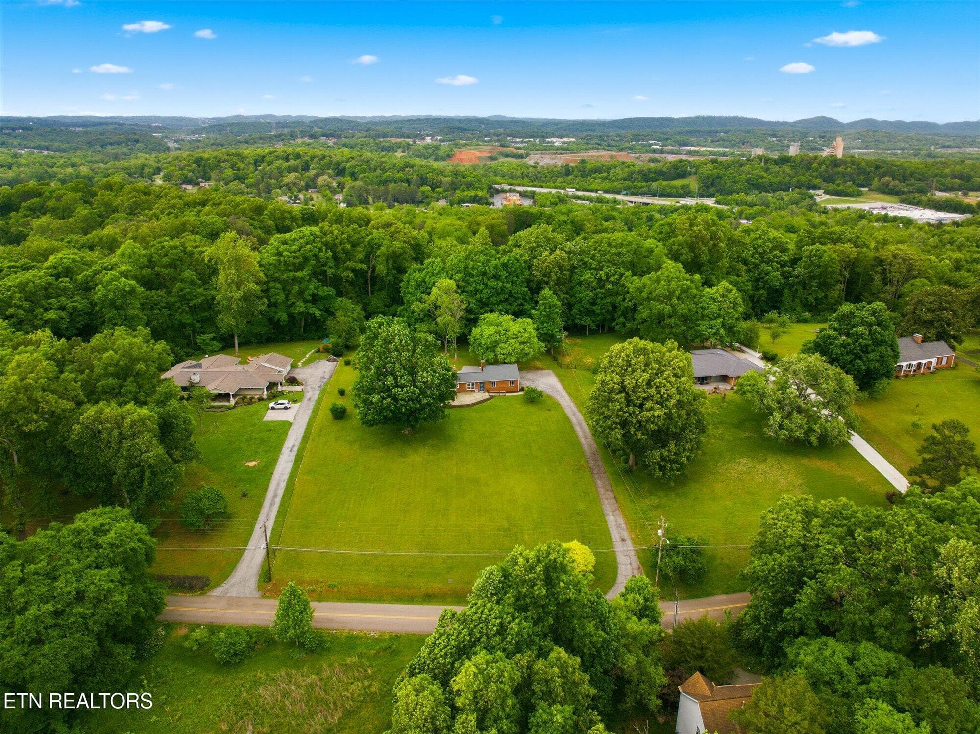 59-5125-E-Sunset-Rd-Knoxville-TN-59 - 5215 E Sunset Rd, Knoxville, TN 37914, Knoxville