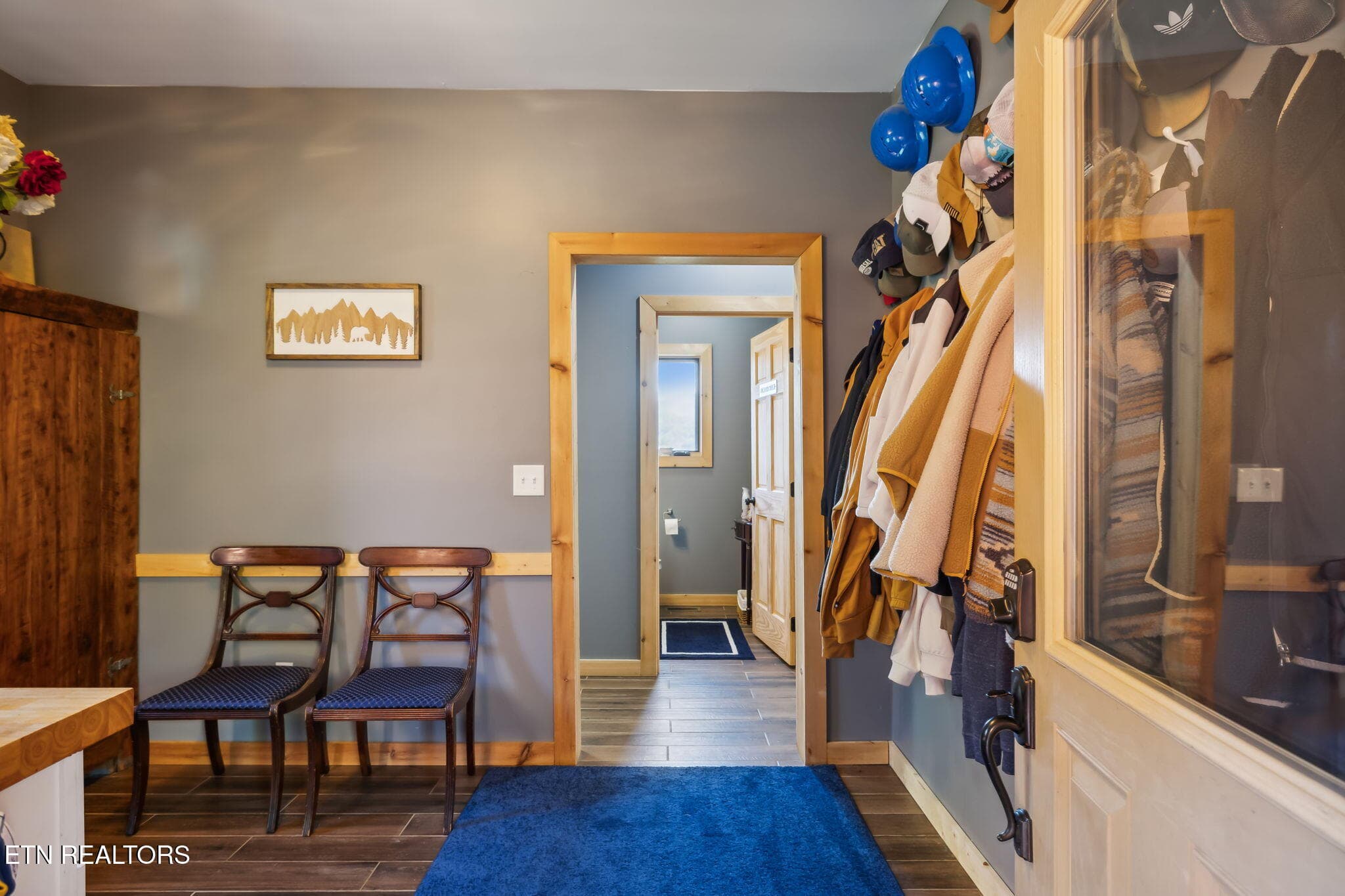 Side entry/mud room - 1642 Little Cove Rd, Sevierville, TN 37862