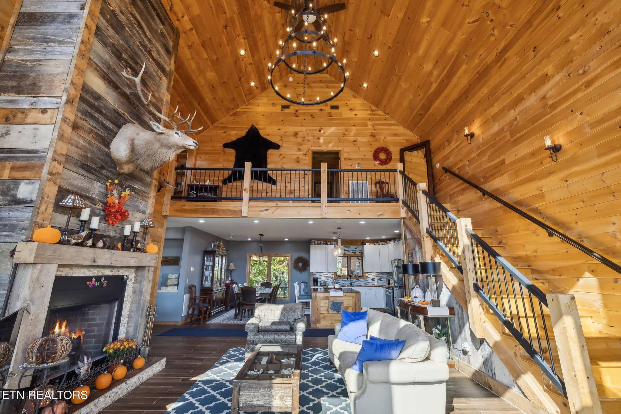Great Room - 1642 Little Cove Rd, Sevierville, TN 37862