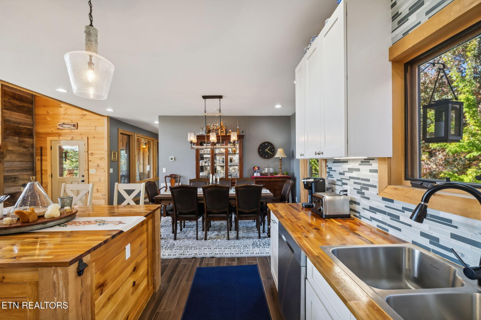 Kitchen - 1642 Little Cove Rd, Sevierville, TN 37862