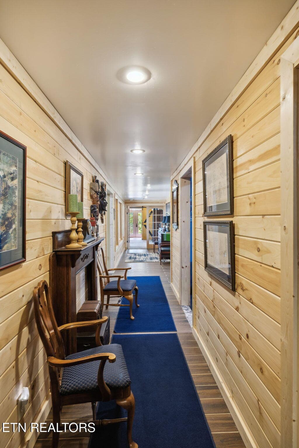 Lower hallway - 1642 Little Cove Rd, Sevierville, TN 37862