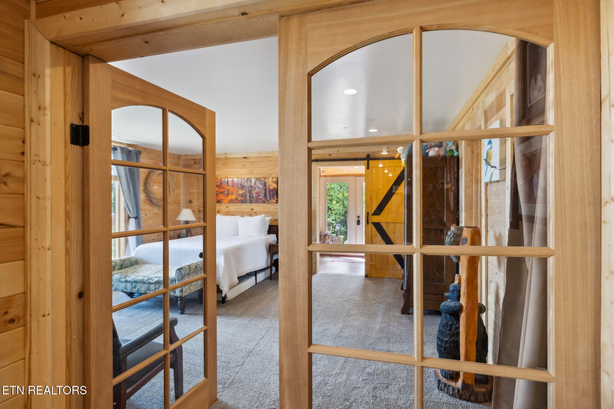Lower bedroom suite - 1642 Little Cove Rd, Sevierville, TN 37862