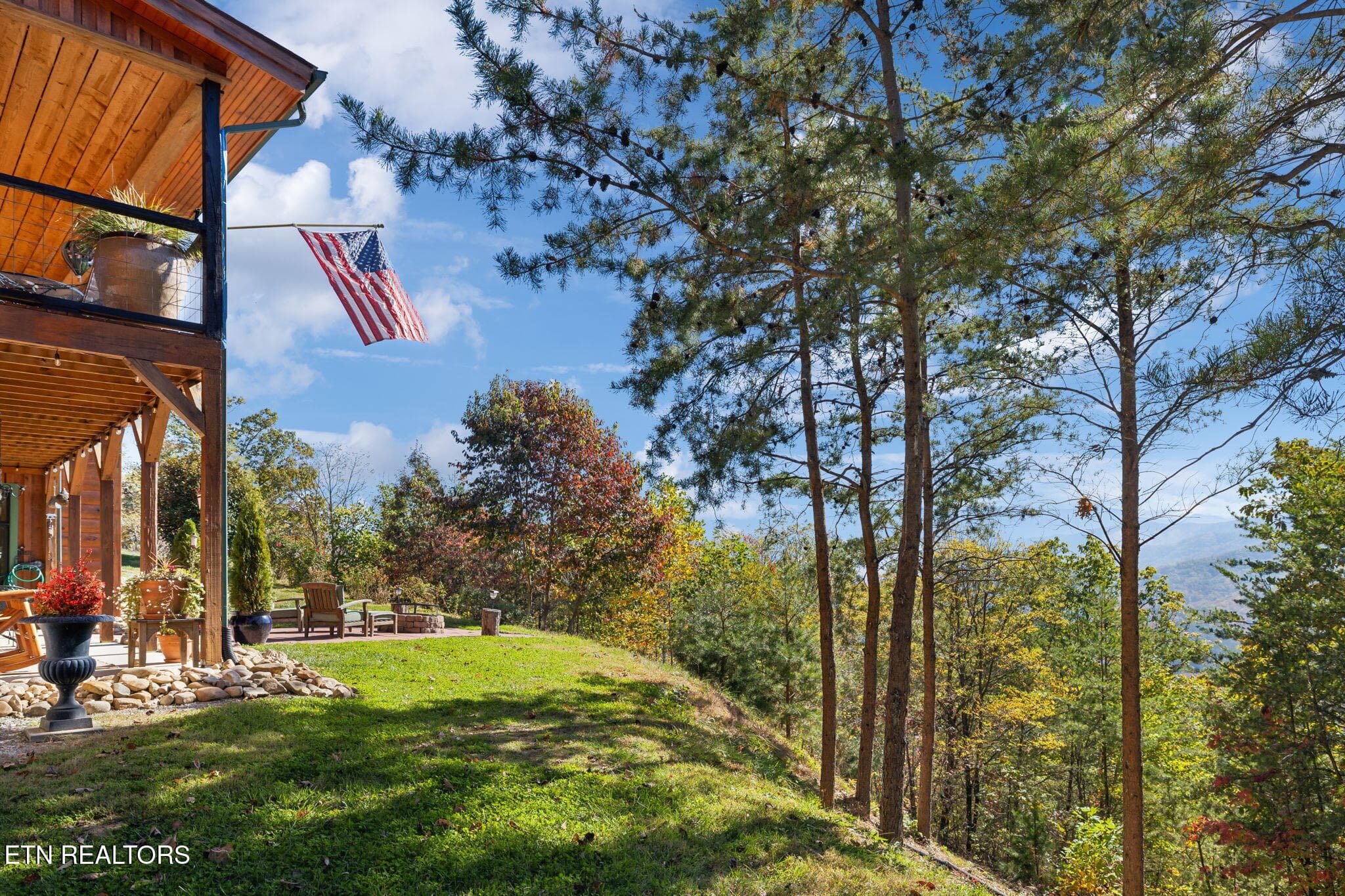 Side yard - 1642 Little Cove Rd, Sevierville, TN 37862
