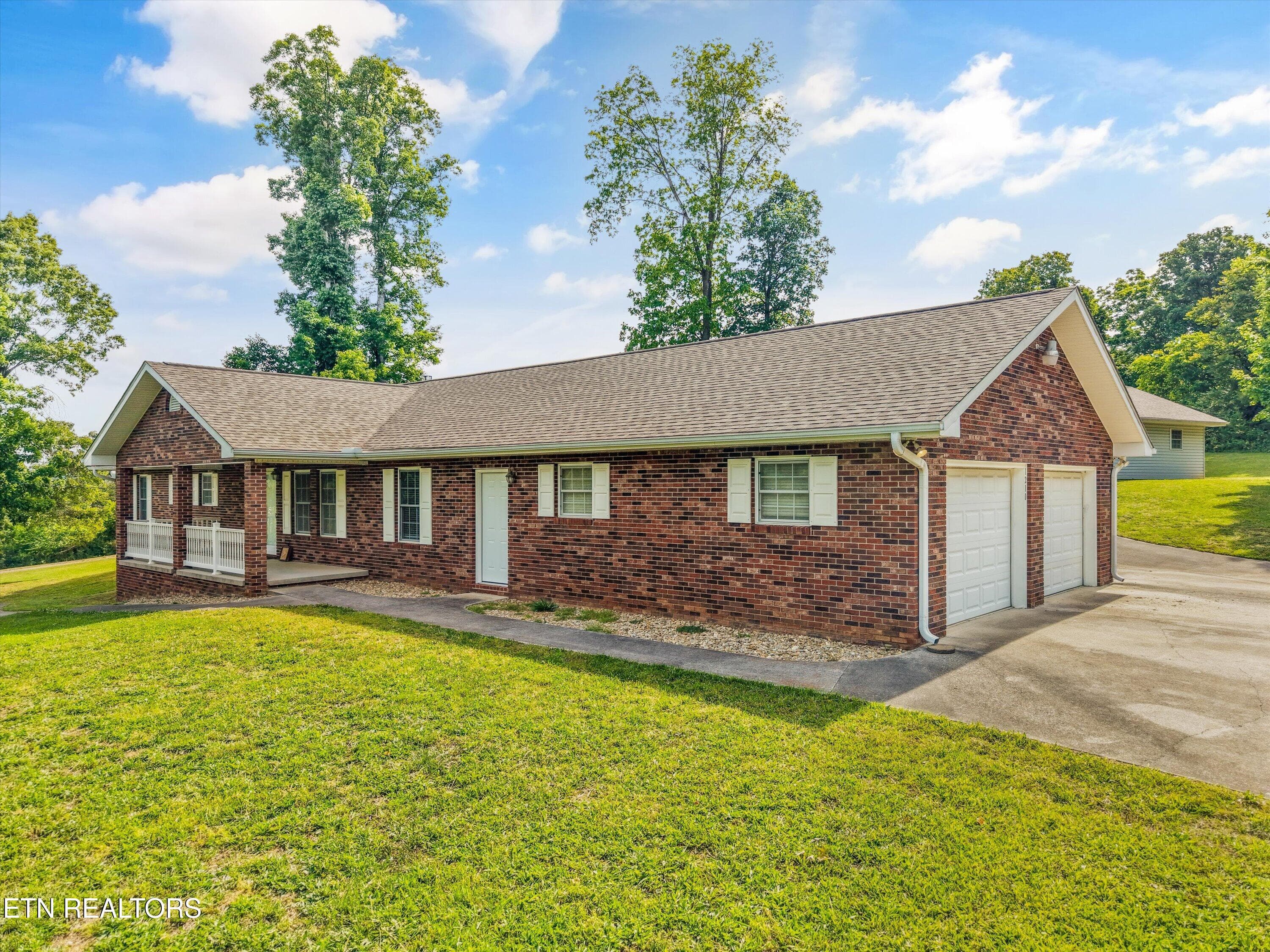 1210 Pellissippi Pkwy, Knoxville, TN 37932