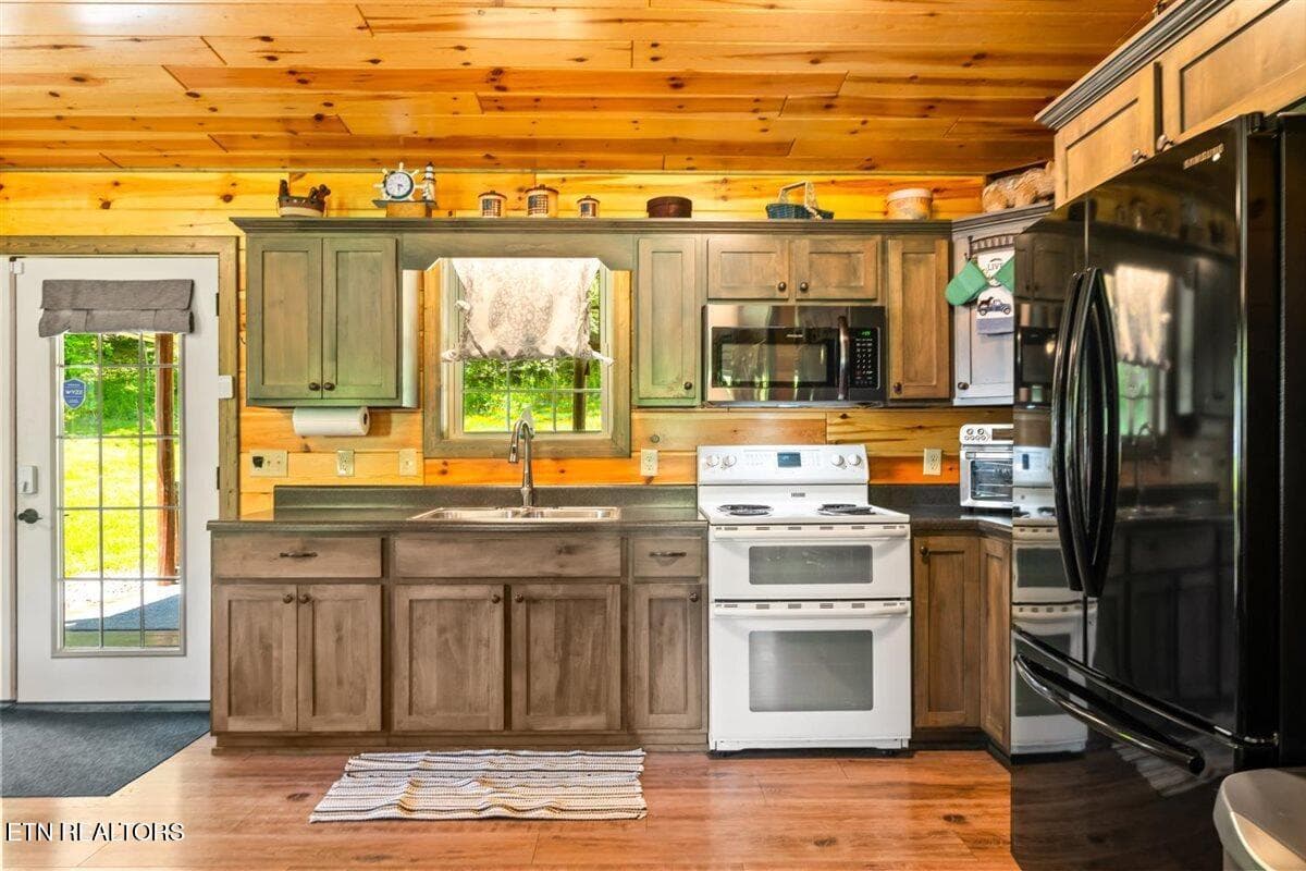13-542 Whitman Hollow Rd - 542 Whitman Hollow Rd, LaFollette, TN 37766