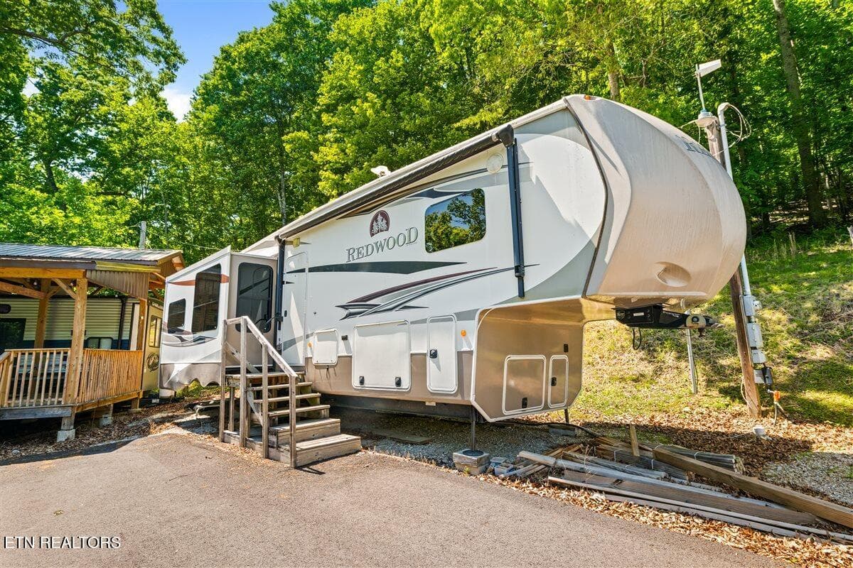 59-542 Whitman Hollow Rd - 542 Whitman Hollow Rd, LaFollette, TN 37766