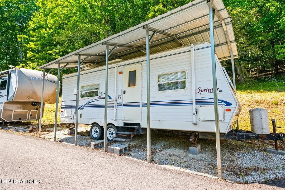 63-542 Whitman Hollow Rd - 542 Whitman Hollow Rd, LaFollette, TN 37766