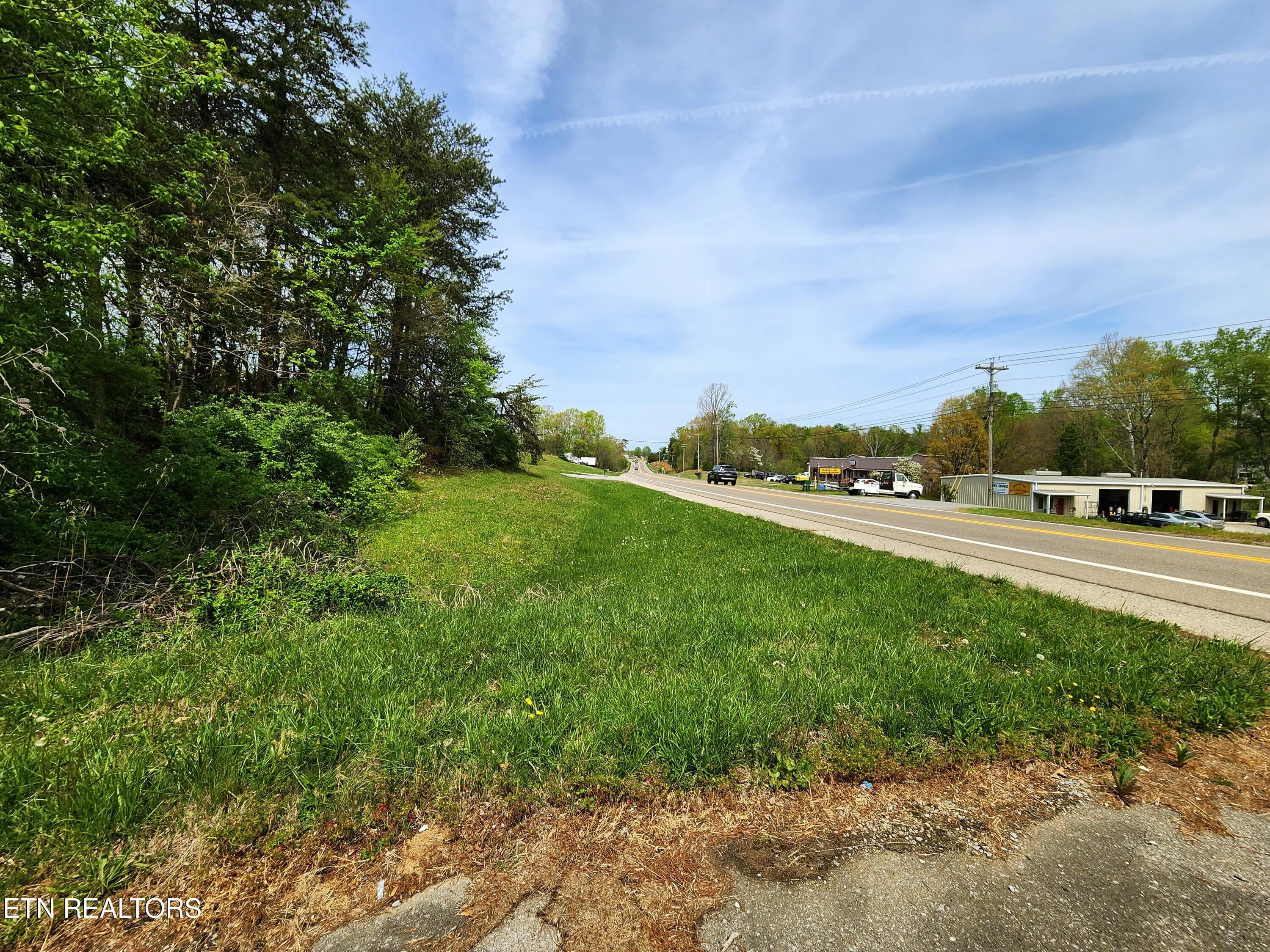 20260408_130450 - 942 Honeysuckle Rd, Maryville, TN 37801