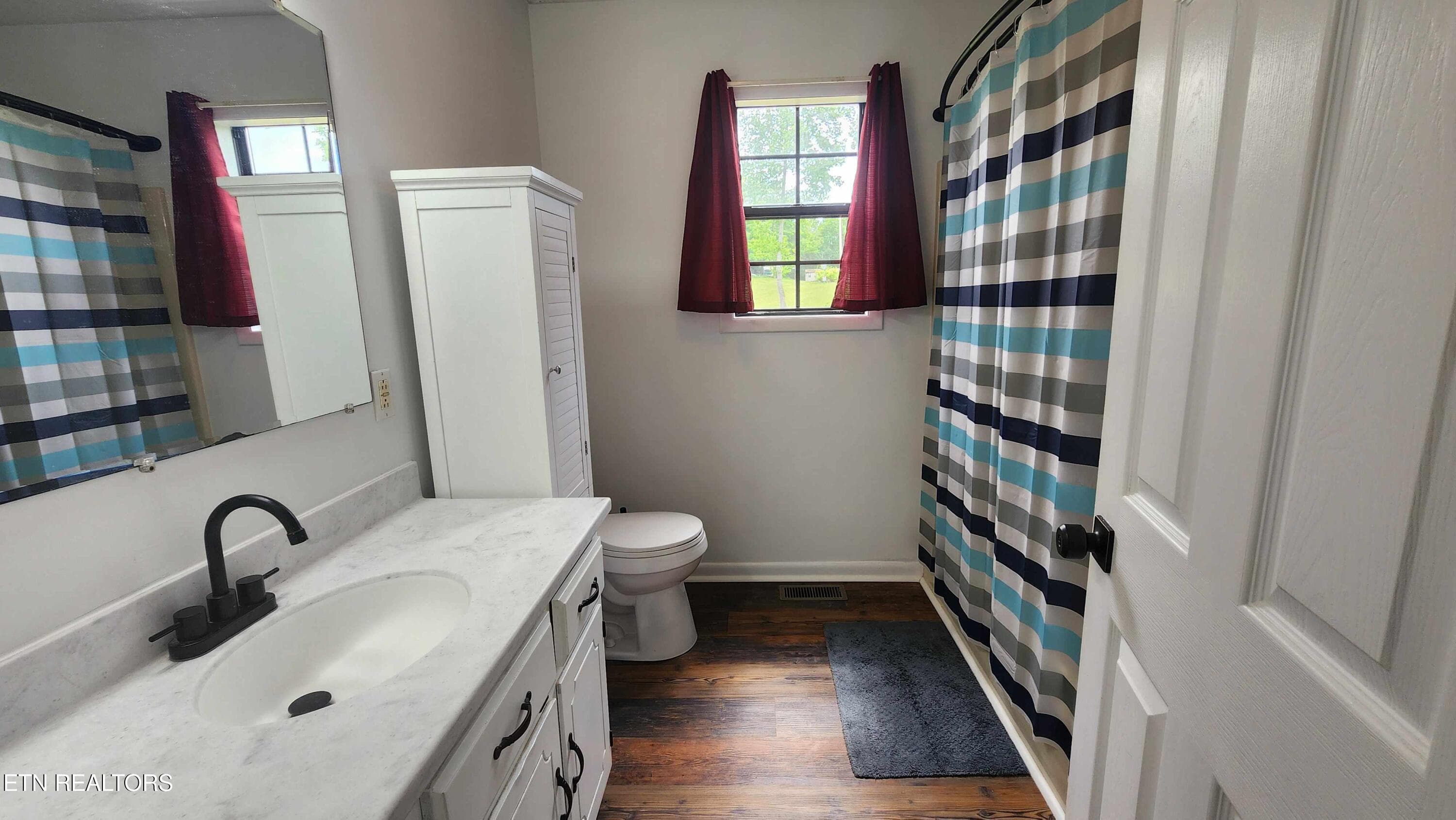 Freehill Rd -- Bathroom 1 - 1825 Freehill Rd, Celina, TN 38551