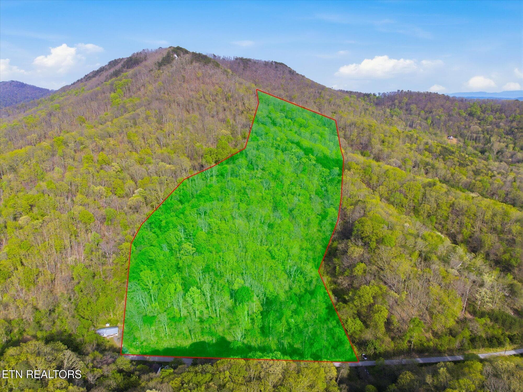 000 Jim Town Rd, Luttrell, TN 37779