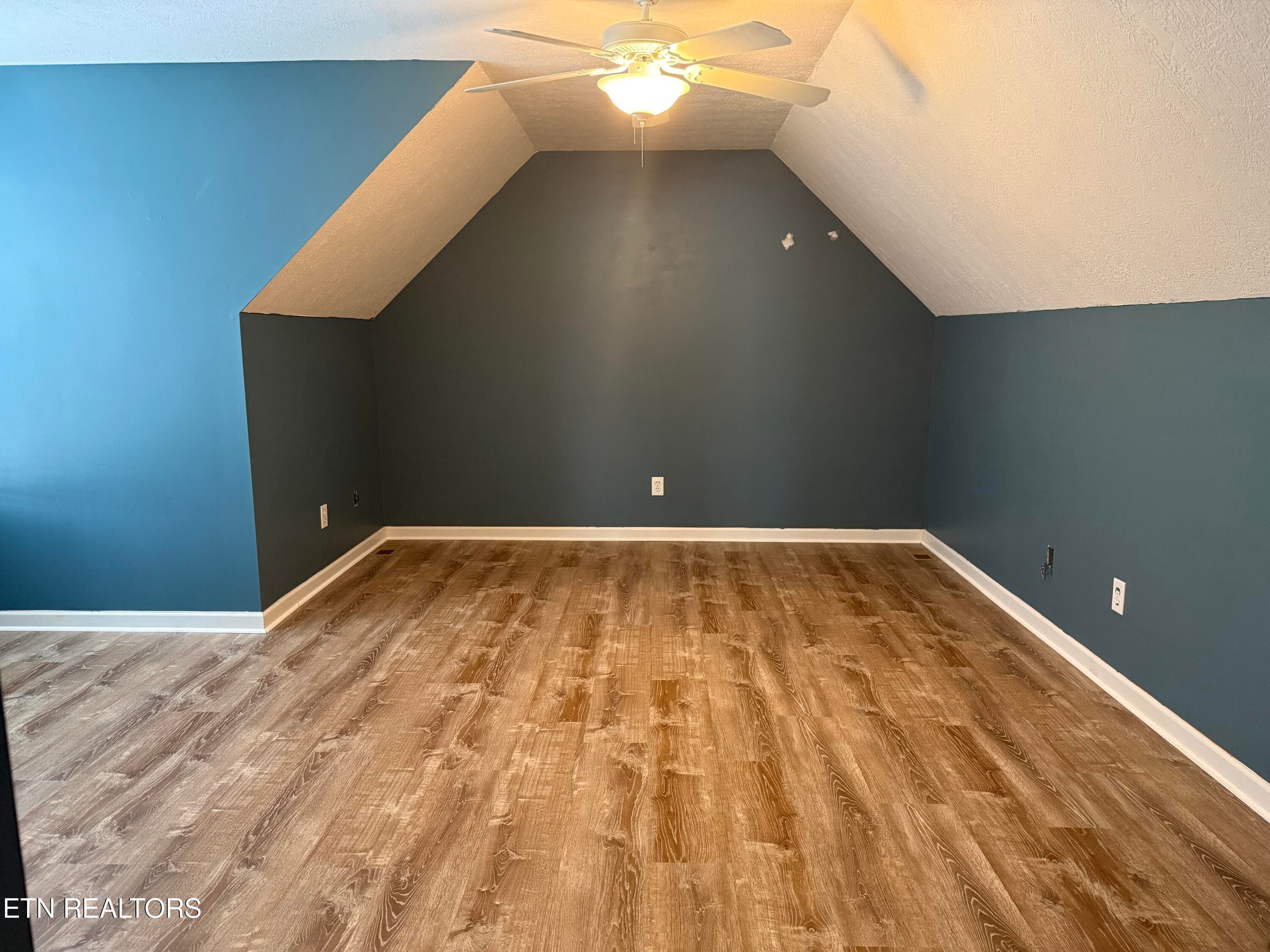 Bonus Room 3 - 7847 Dawnview Rd, Powell, TN 37849