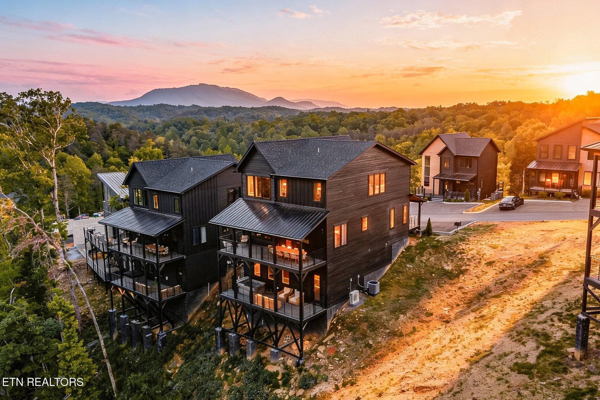 photo_1 - 1158 Reedmont Way, Sevierville, TN 37876