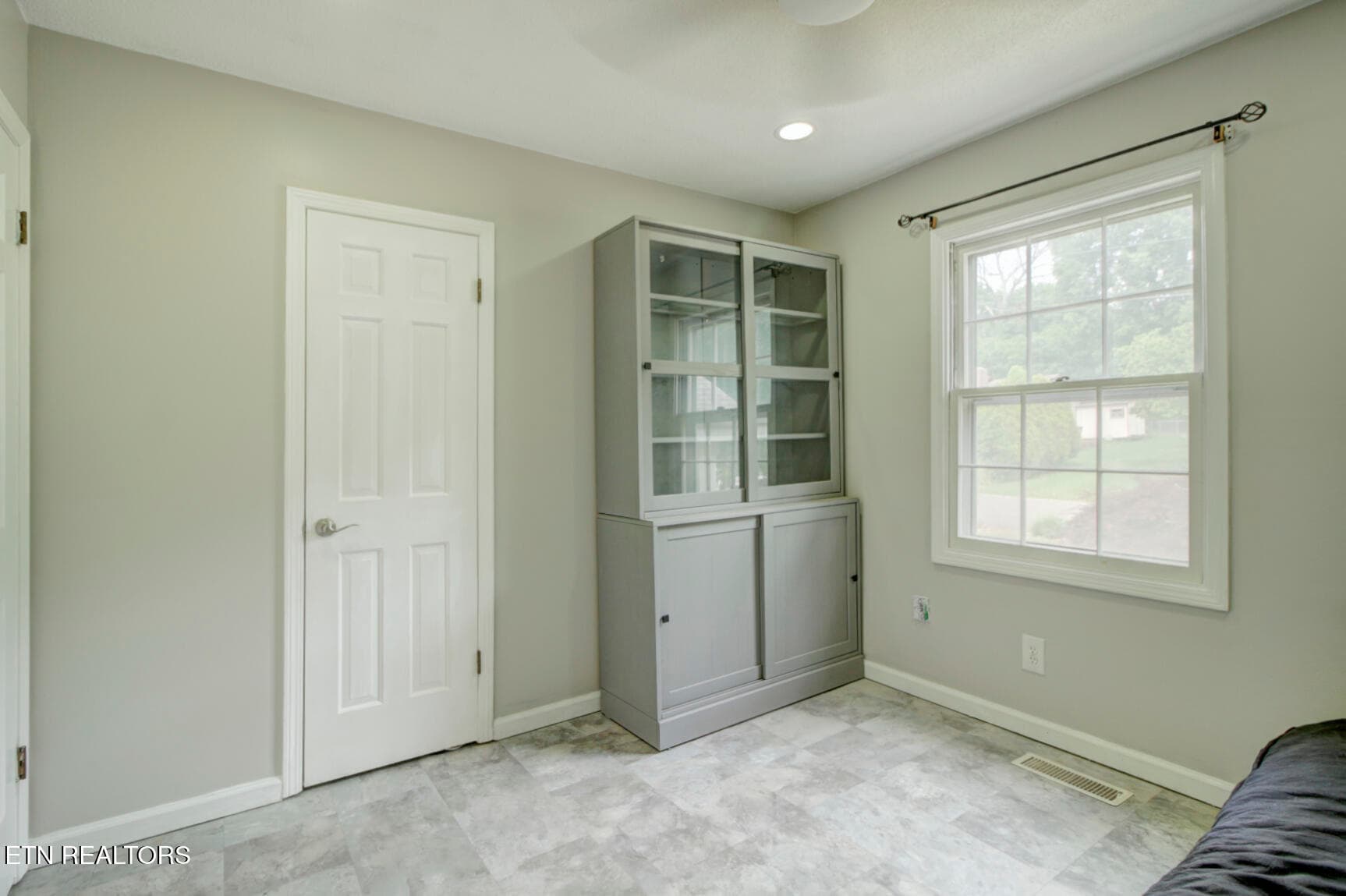 3rd BR - 5801 Outer Drive, Knoxville, TN 37921, Knoxville