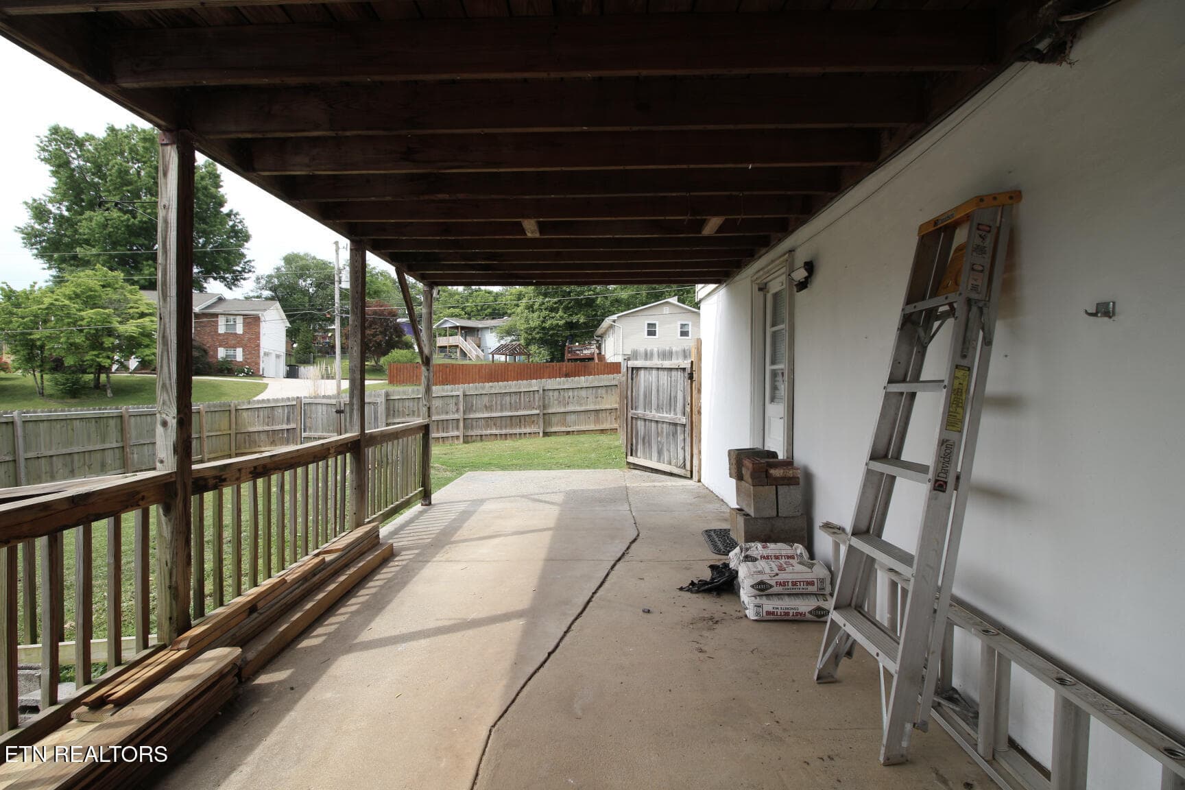 Patio 2 - 5801 Outer Drive, Knoxville, TN 37921, Knoxville