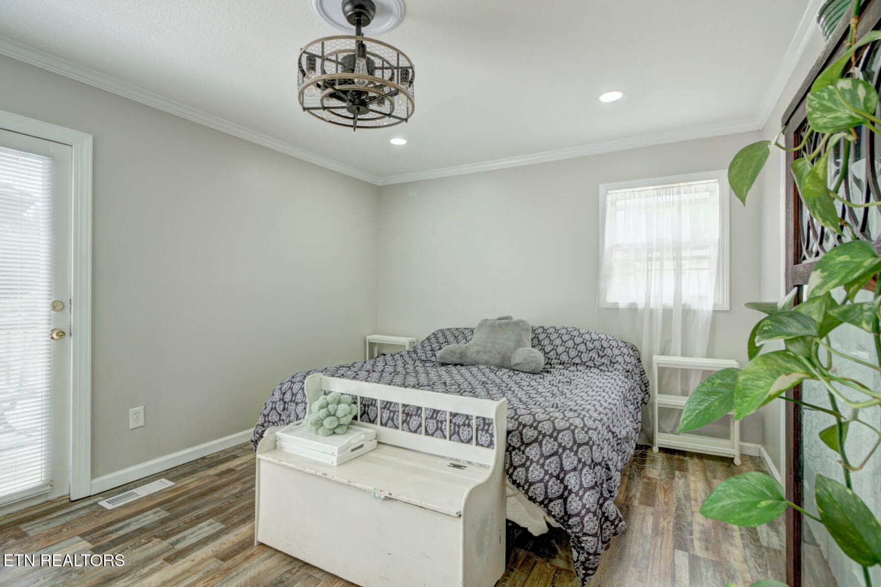 Primary BR 2 - 5801 Outer Drive, Knoxville, TN 37921, Knoxville