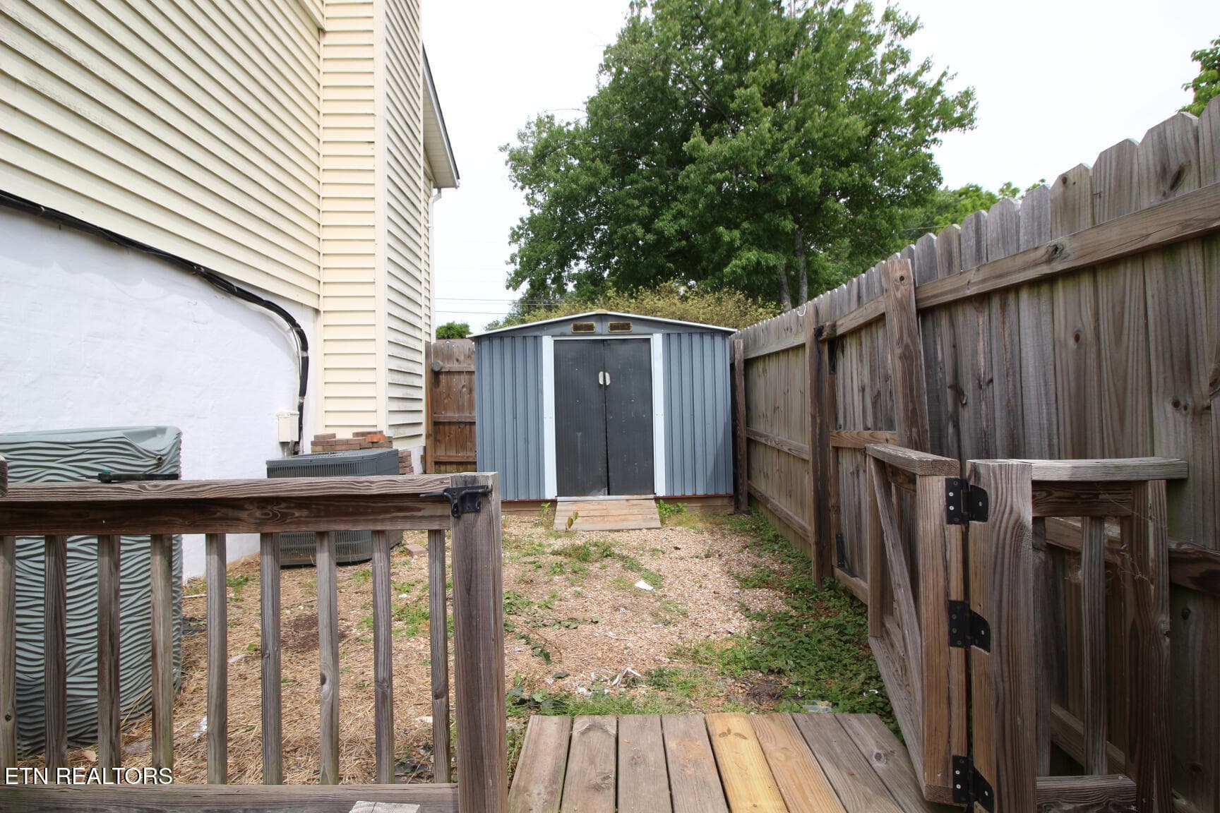 Side Storage - 5801 Outer Drive, Knoxville, TN 37921, Knoxville