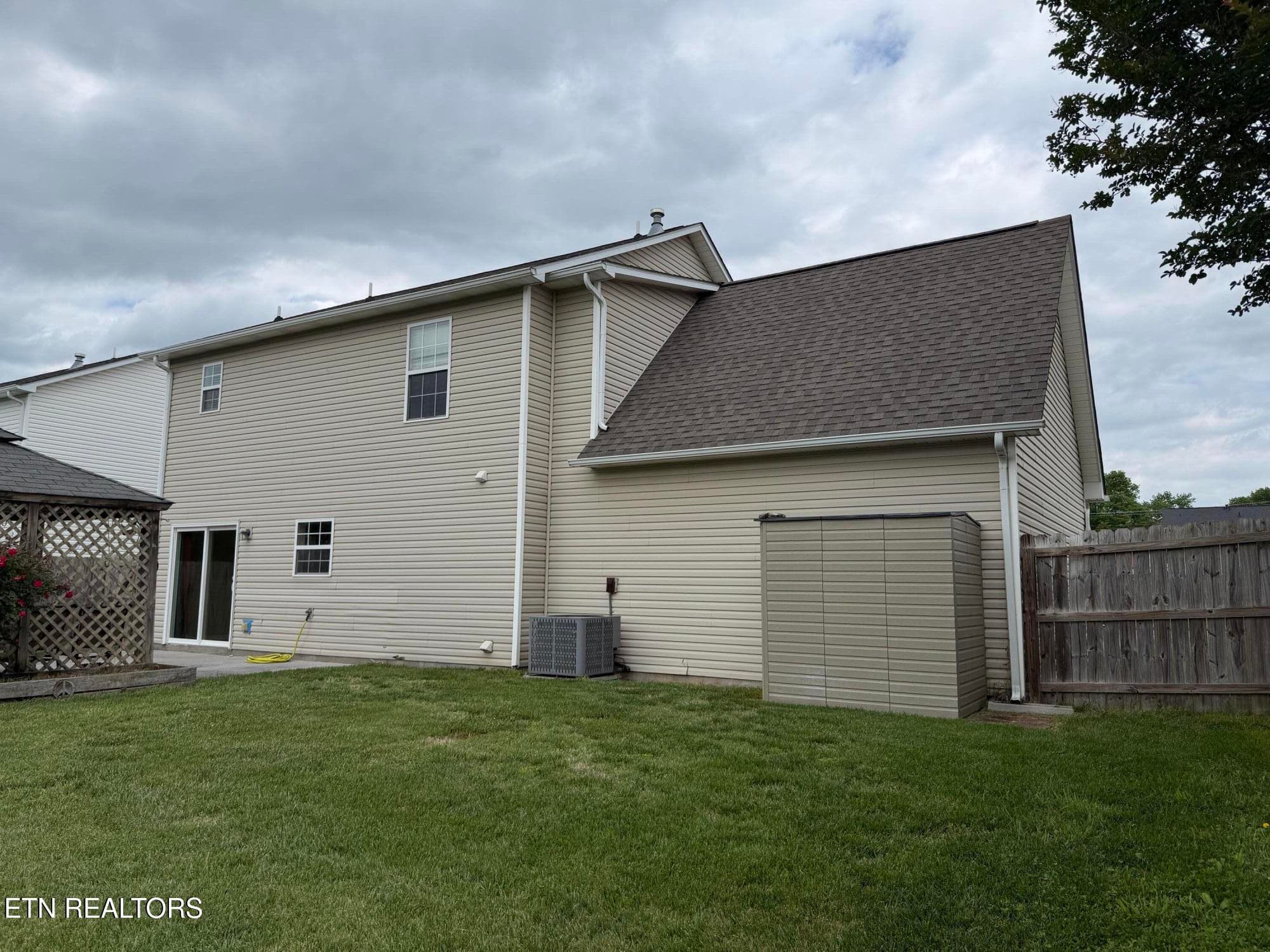 Rear of Home 1 - 7847 Dawnview Rd, Powell, TN 37849