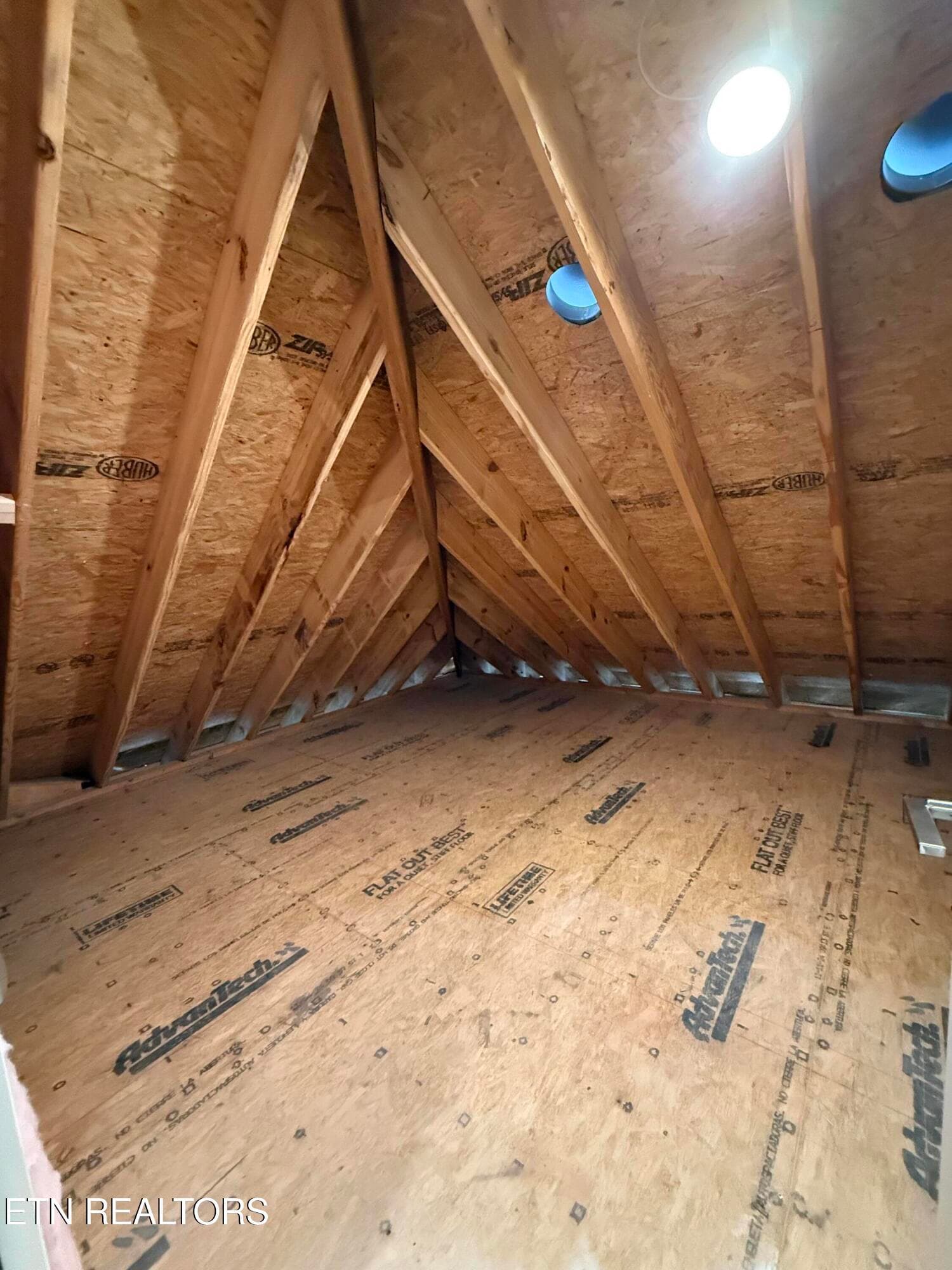 Storage Space #4 - 85 Royal Troon Circle, Oak Ridge, TN 37830