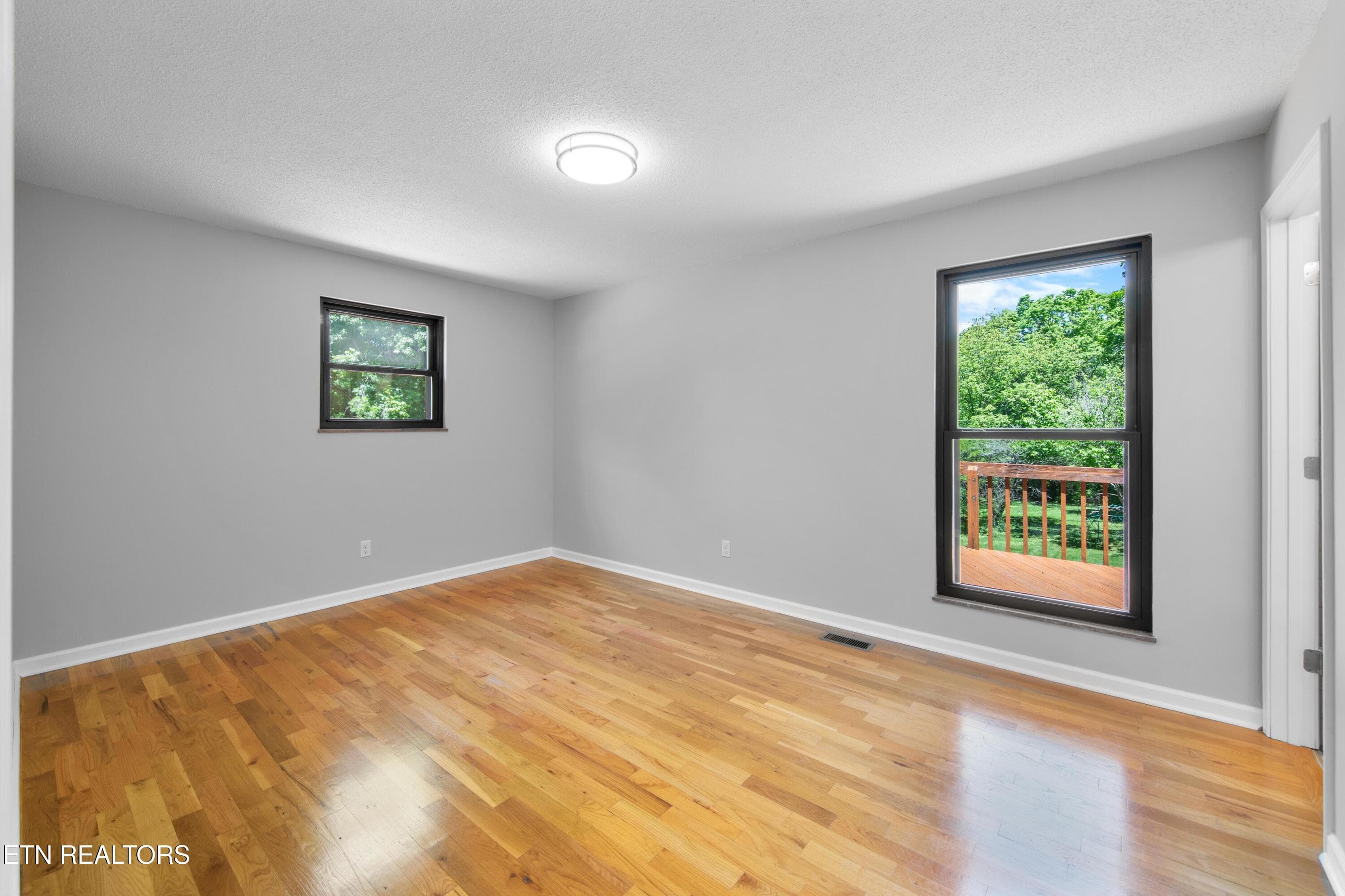 030A8659 - 235 S Ridge Rd, Knoxville, TN 37920