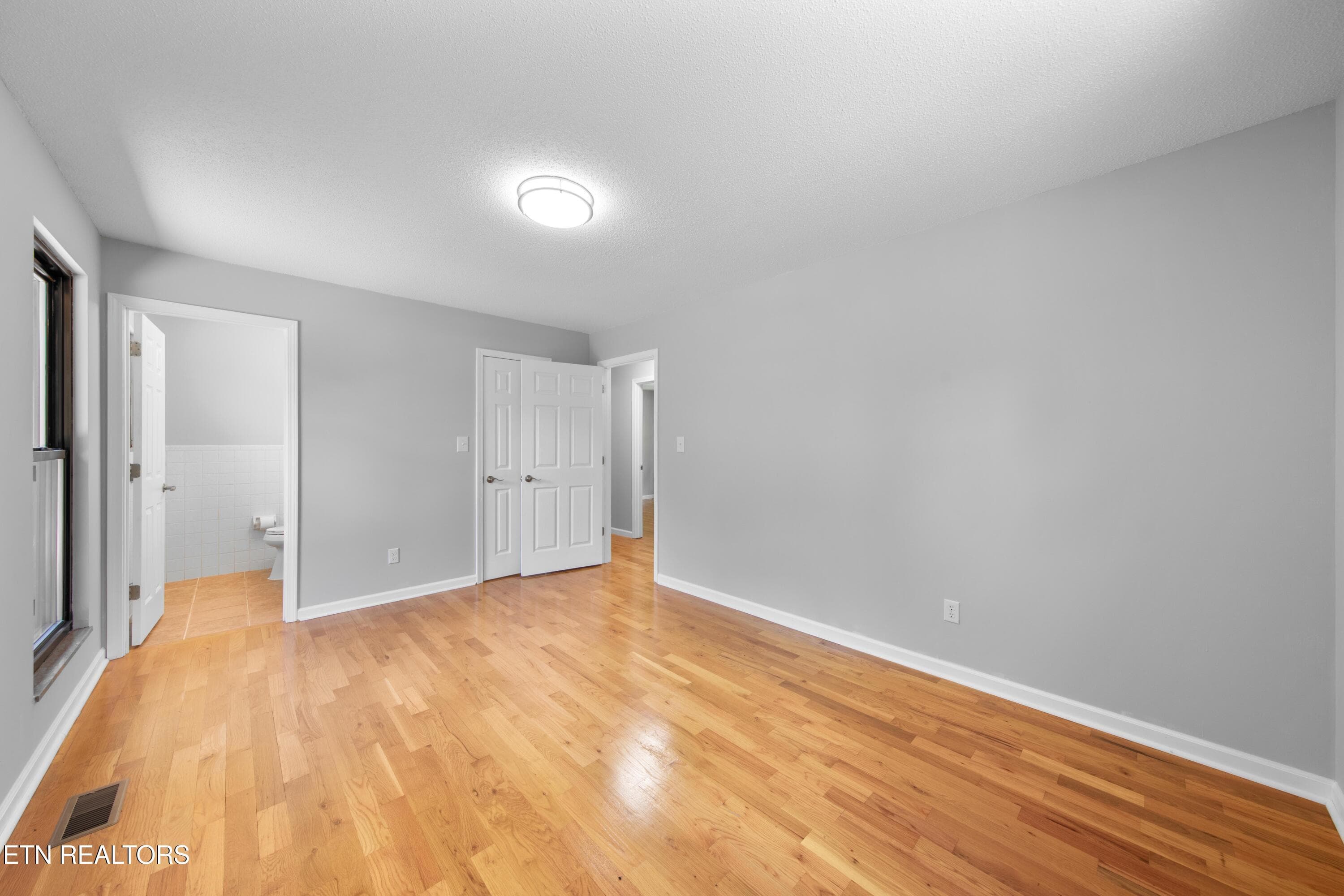 030A8666 - 235 S Ridge Rd, Knoxville, TN 37920
