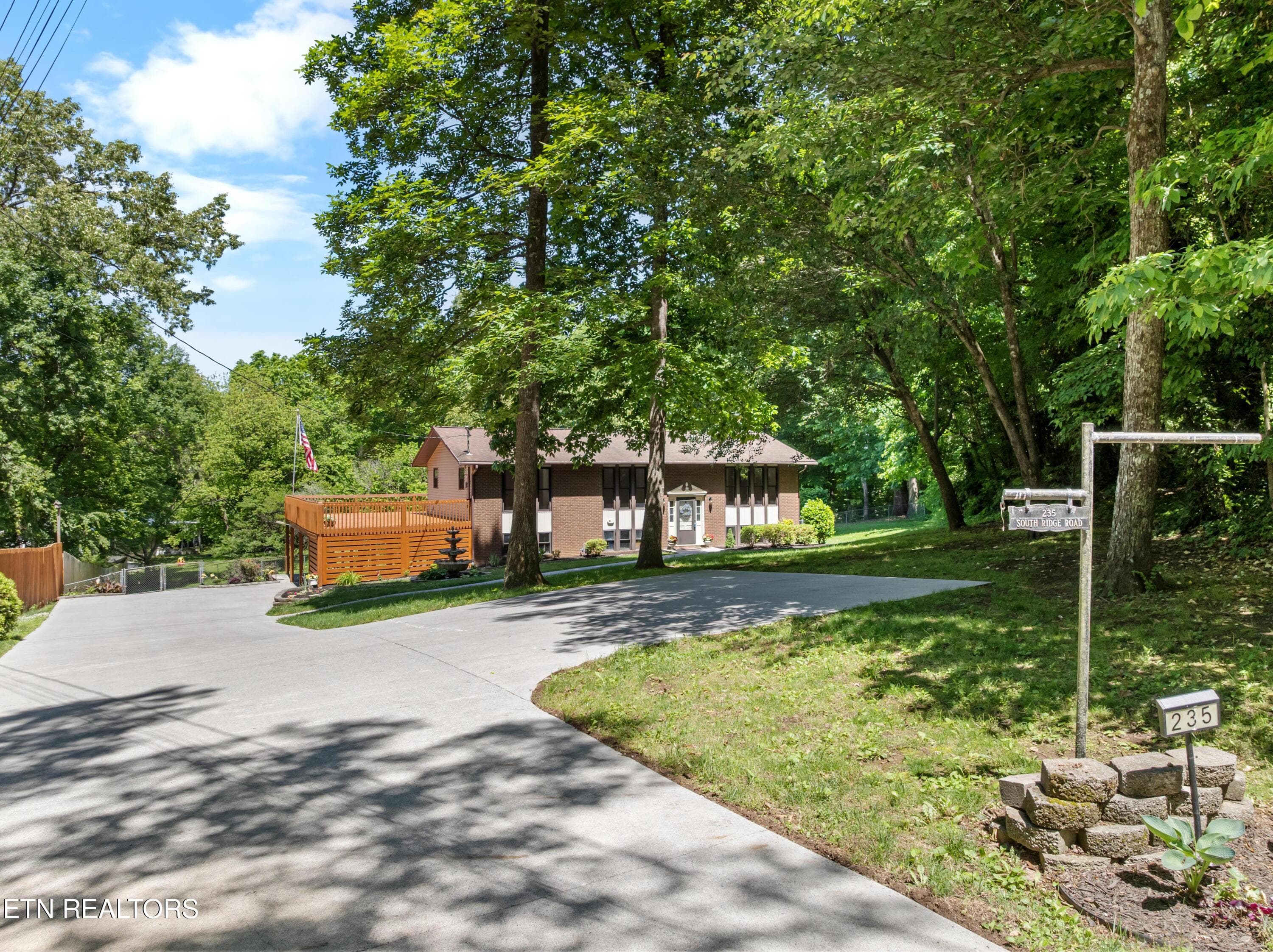 DJI_0966 - 235 S Ridge Rd, Knoxville, TN 37920