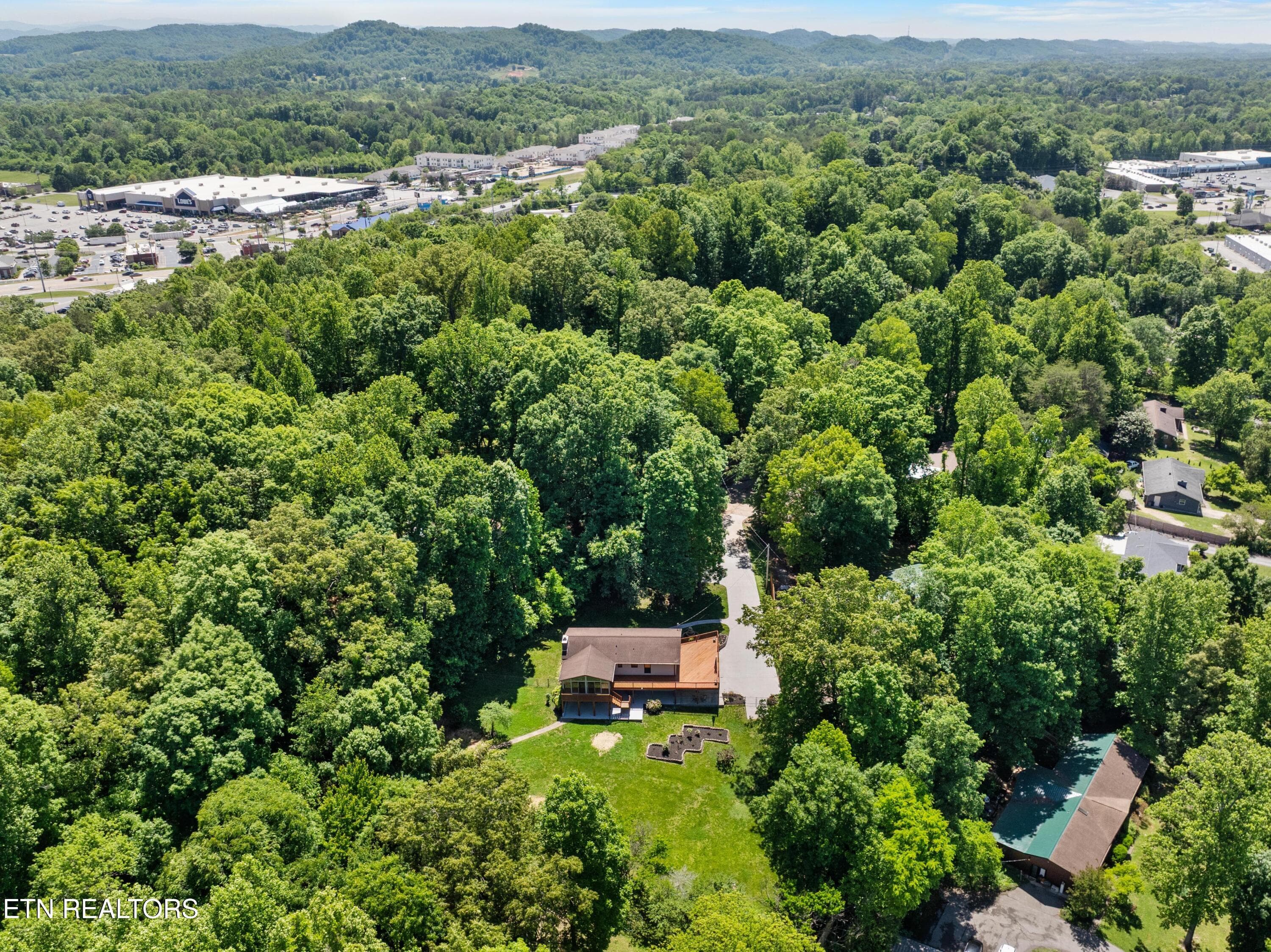 DJI_0986 - 235 S Ridge Rd, Knoxville, TN 37920