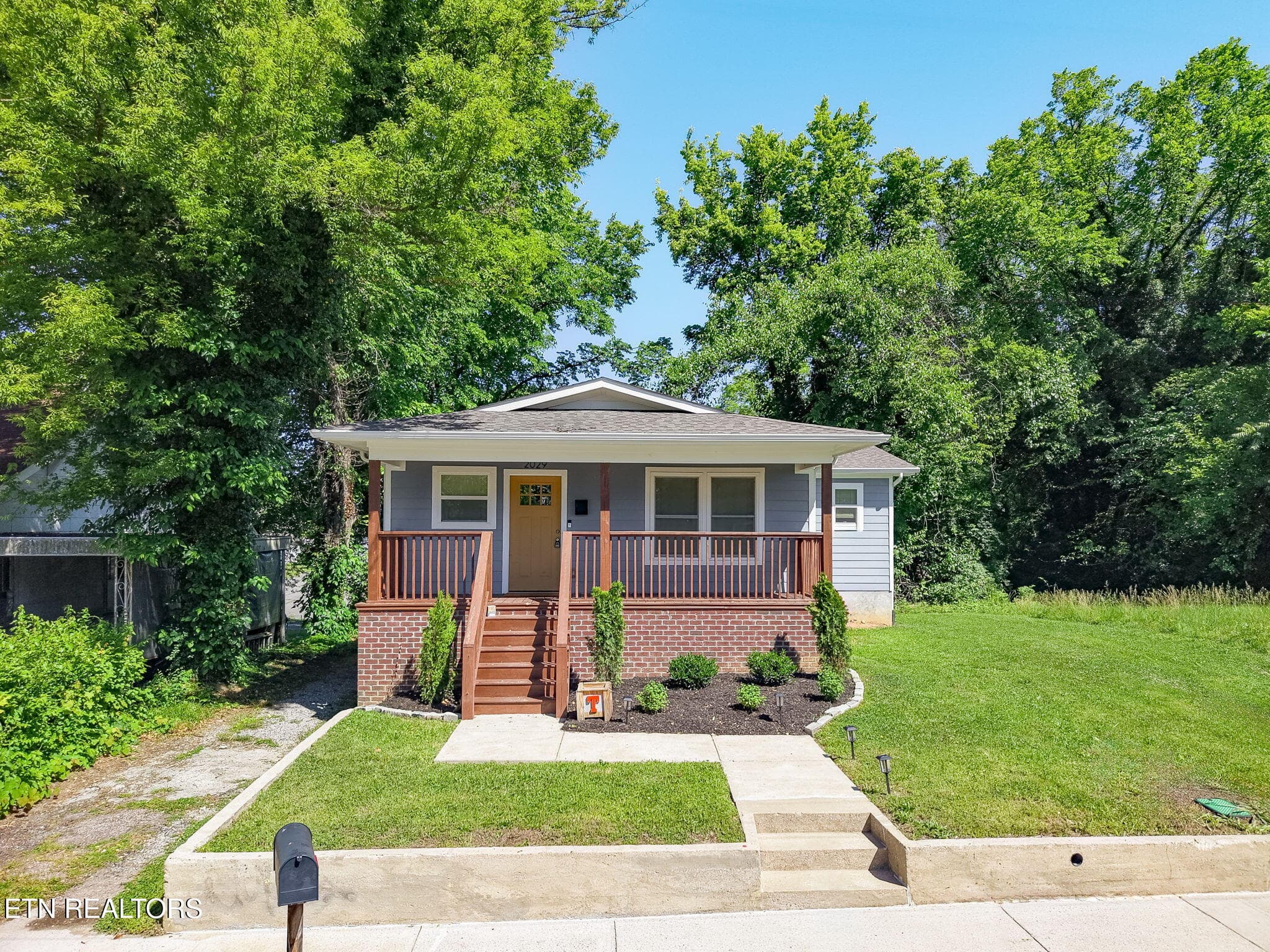 1-web-or-mls-001--FULL - 2029 E 5Th Ave, Knoxville, TN 37917, Knoxville