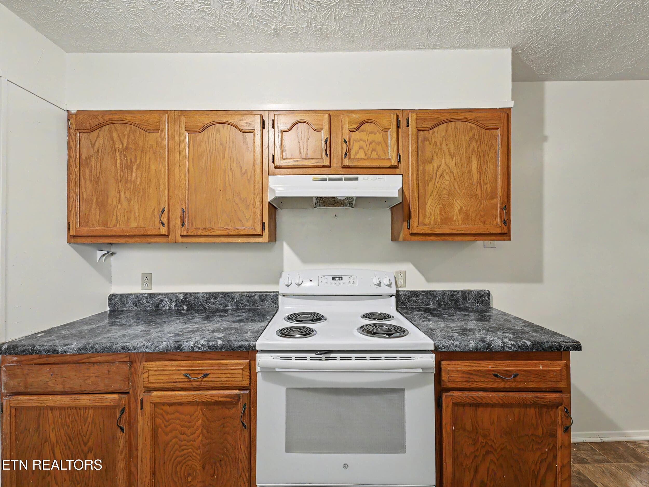 9_img_2932 - 1817 Rosedale Ave, Knoxville, TN 37915, Knoxville