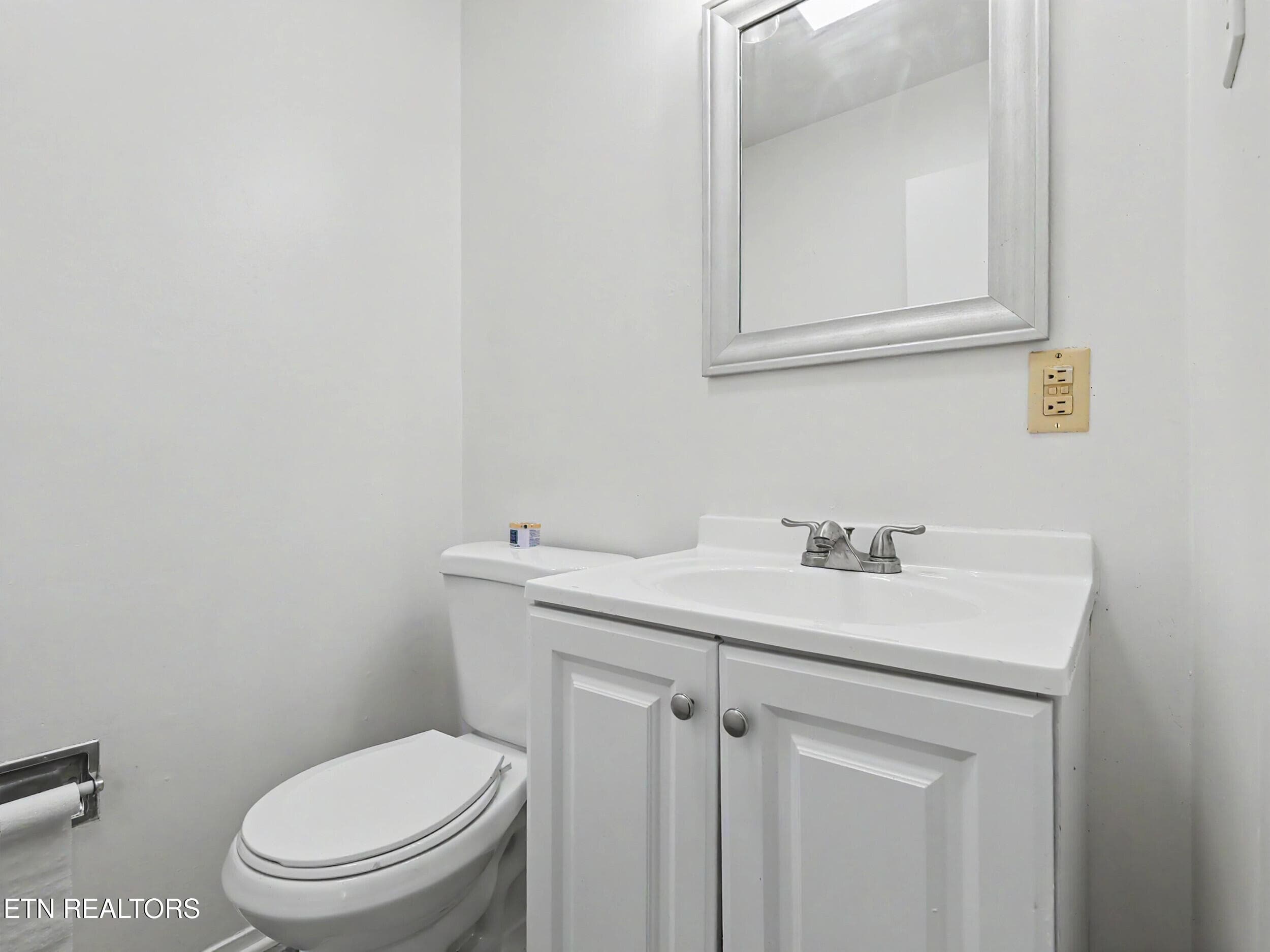 12_img_2944 - 1817 Rosedale Ave, Knoxville, TN 37915, Knoxville