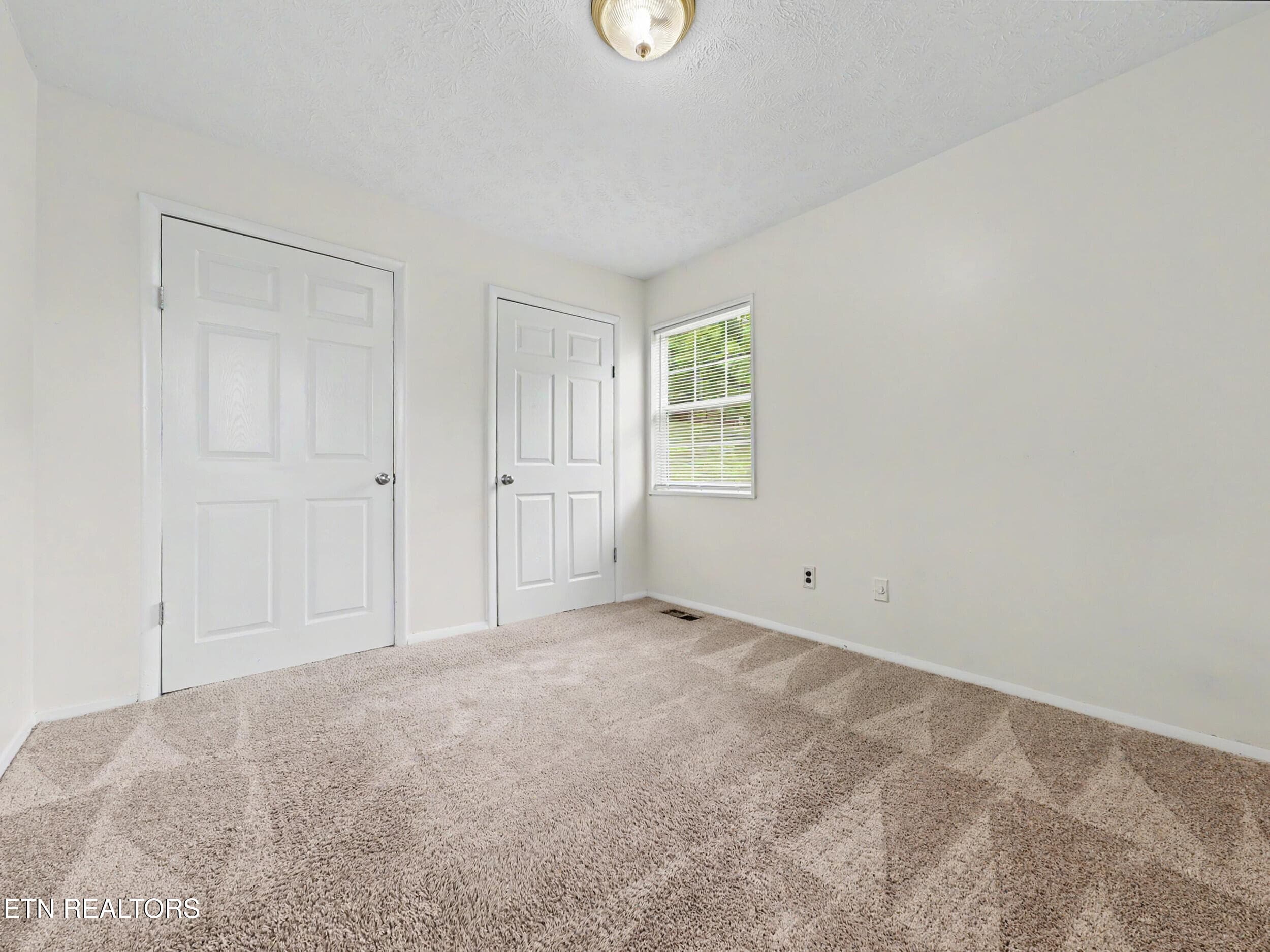 19_img_2980 - 1817 Rosedale Ave, Knoxville, TN 37915, Knoxville