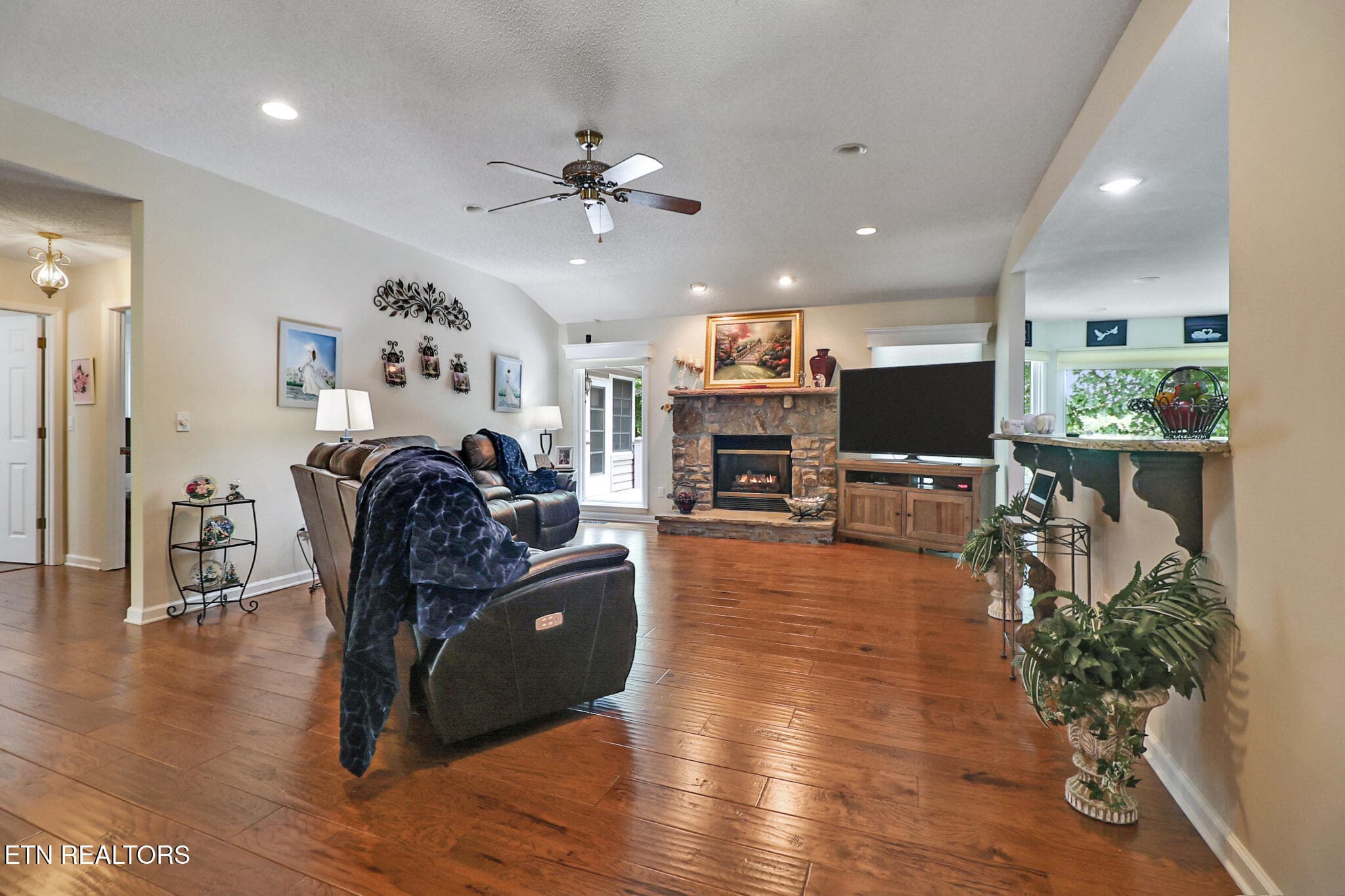 n44a9627-n44a9631 - 109 Huntington Drive, Fairfield Glade, TN 38558