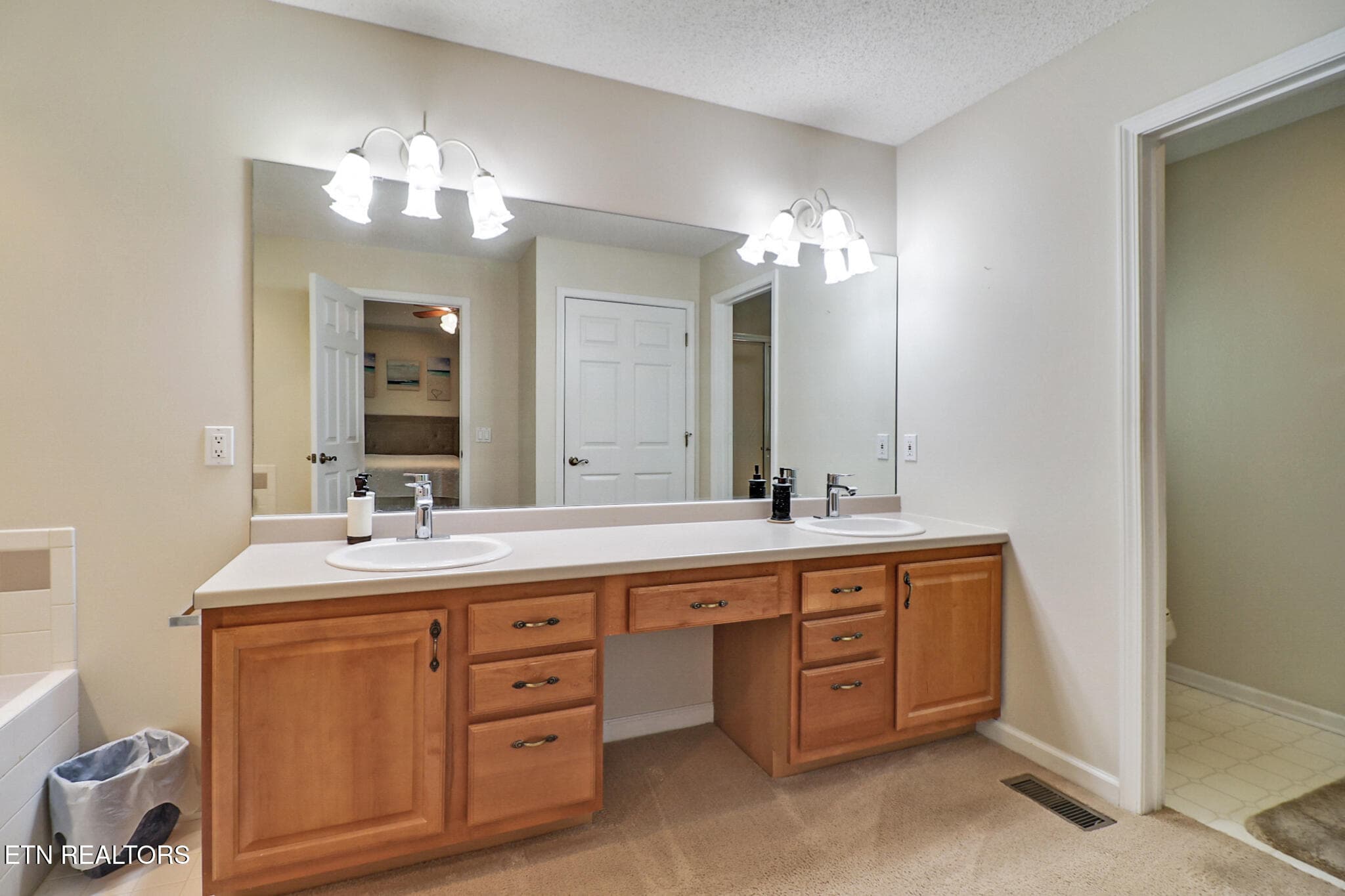 n44a9707-n44a9711 - 109 Huntington Drive, Fairfield Glade, TN 38558