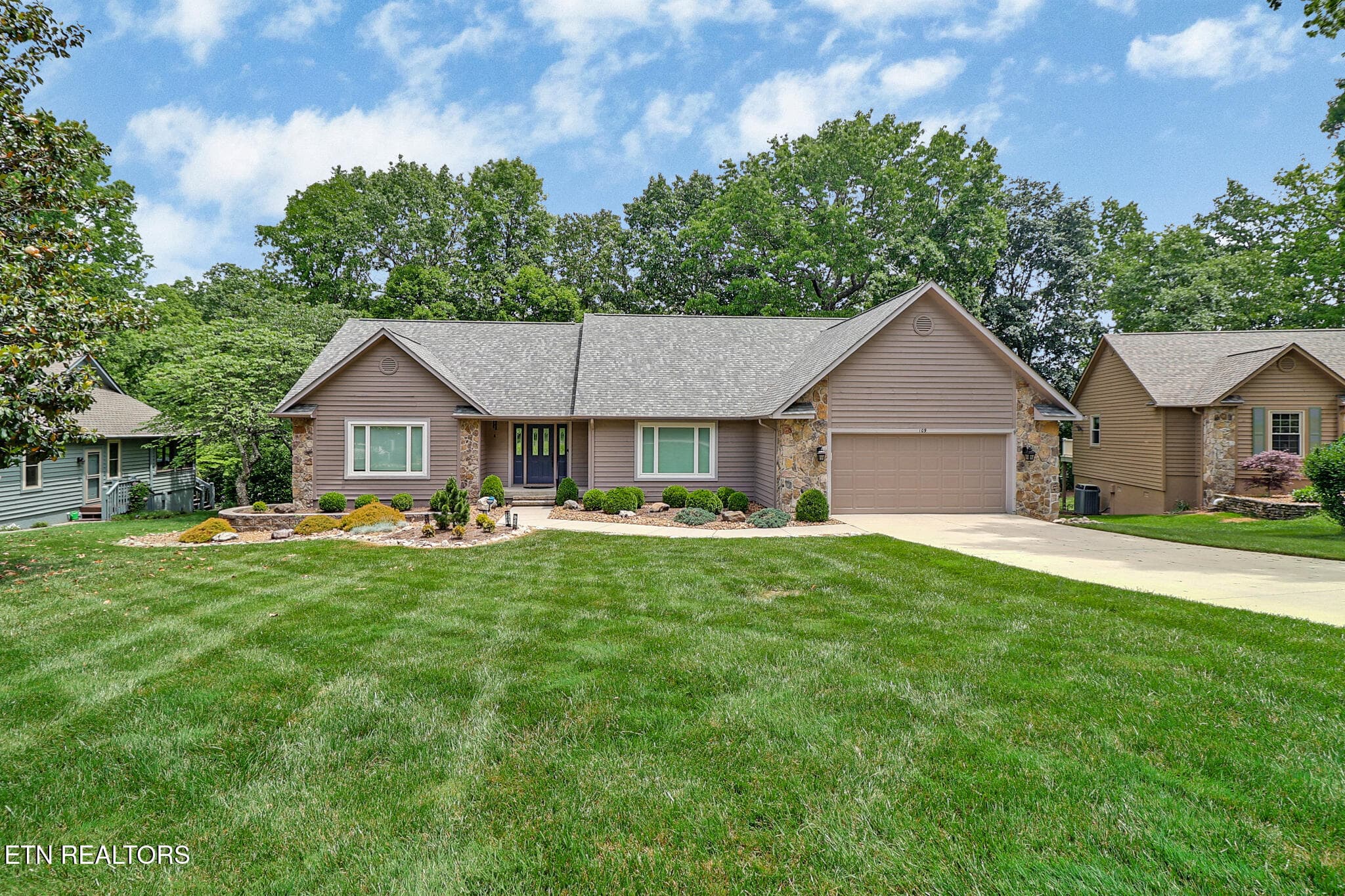 n44a9777-n44a9781 - 109 Huntington Drive, Fairfield Glade, TN 38558
