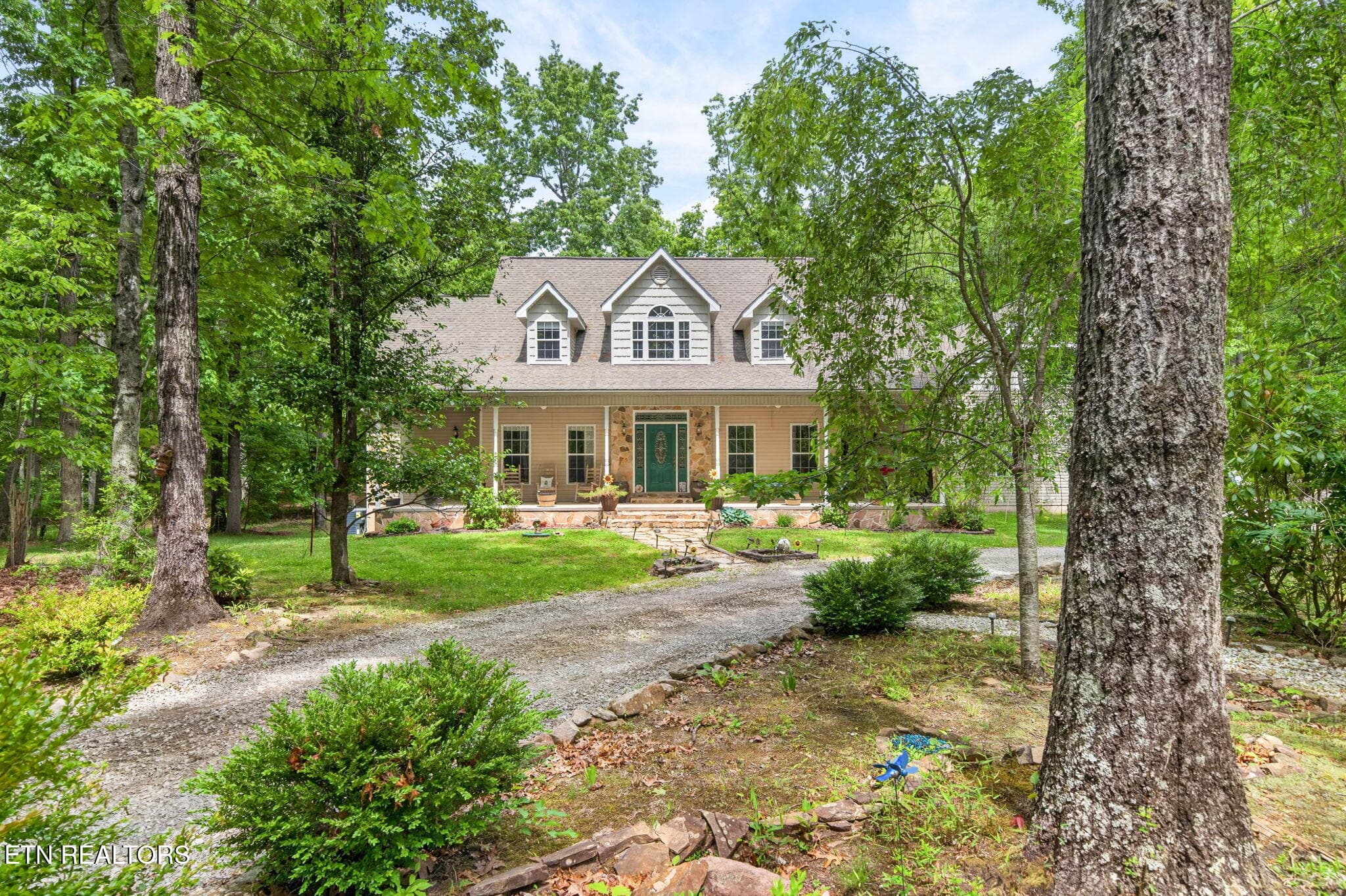 2-web-or-mls-500 Cliff Park Rd_002_TNPC - 500 Cliff Park Rd, Monterey, TN 38574