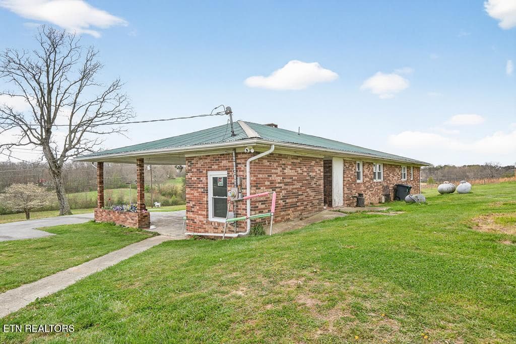 243206_21 - 28599 Tennessee 30, Pikeville, TN 37367