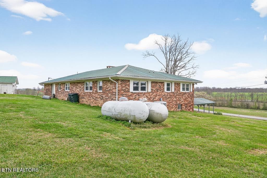 243206_24 - 28599 Tennessee 30, Pikeville, TN 37367