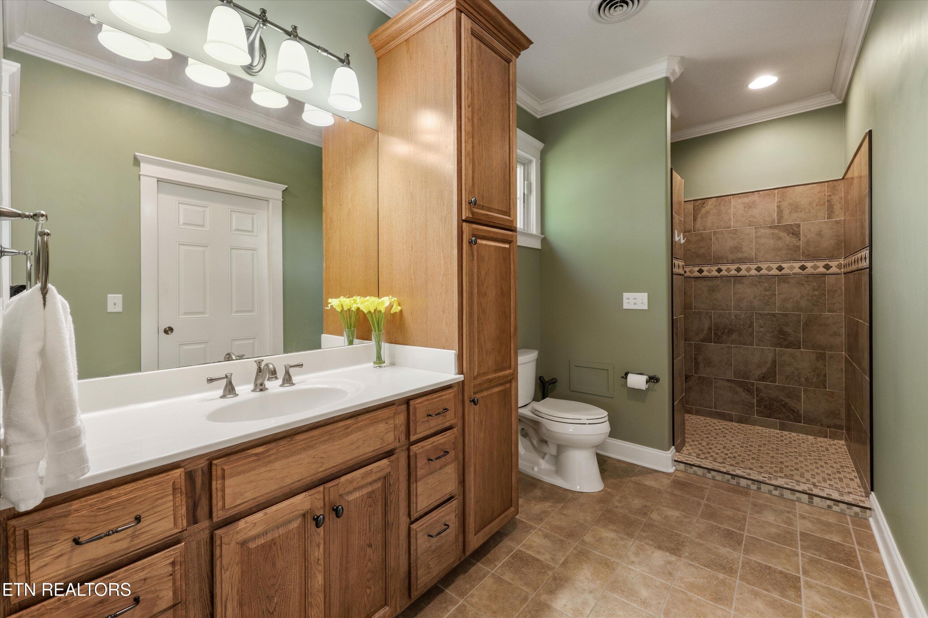 20-2177 Riverview Dr 22 - 2177 Riverview Drive, Dandridge, TN 37725, Dandridge