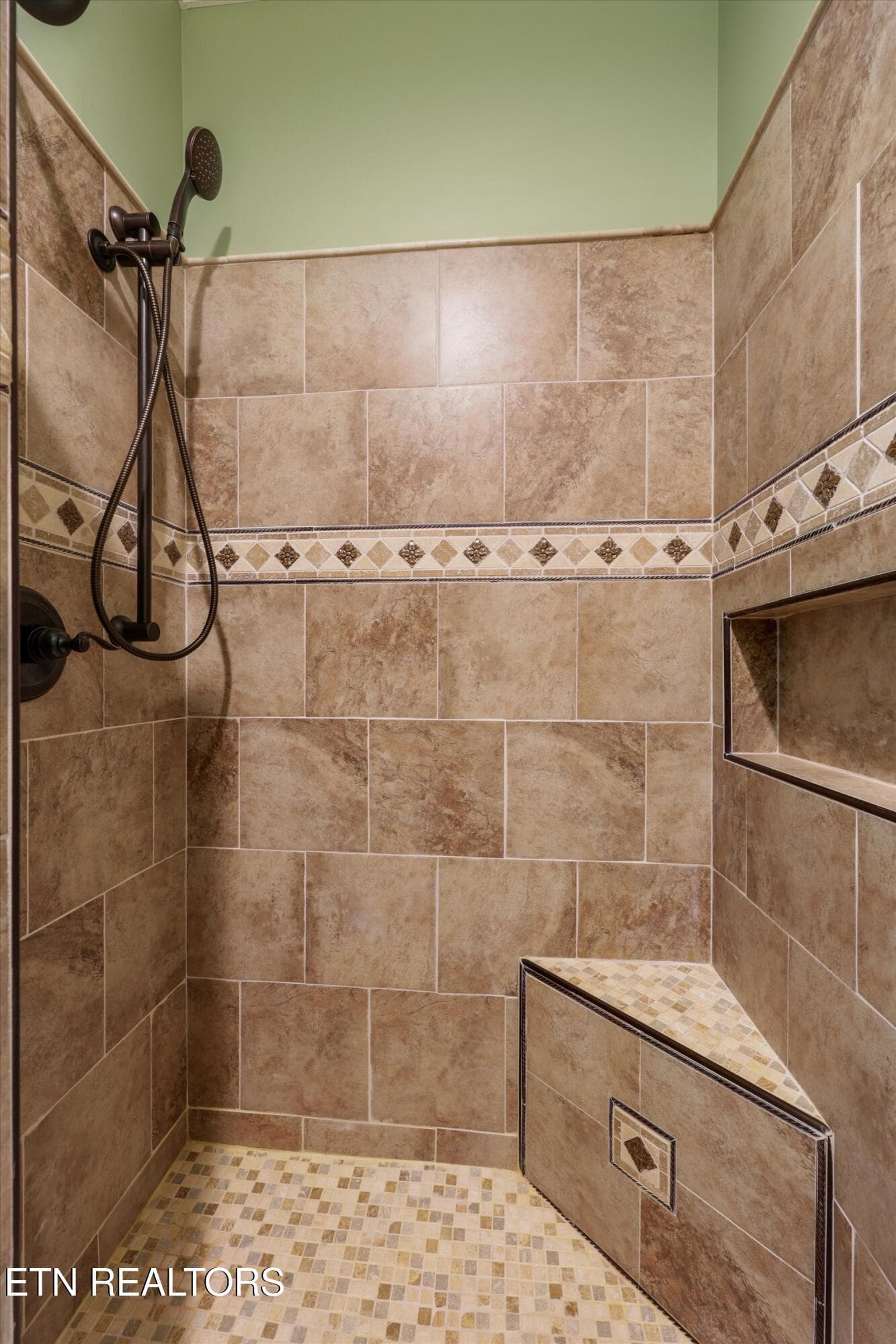 21-2177 Riverview Dr 23 - 2177 Riverview Drive, Dandridge, TN 37725, Dandridge