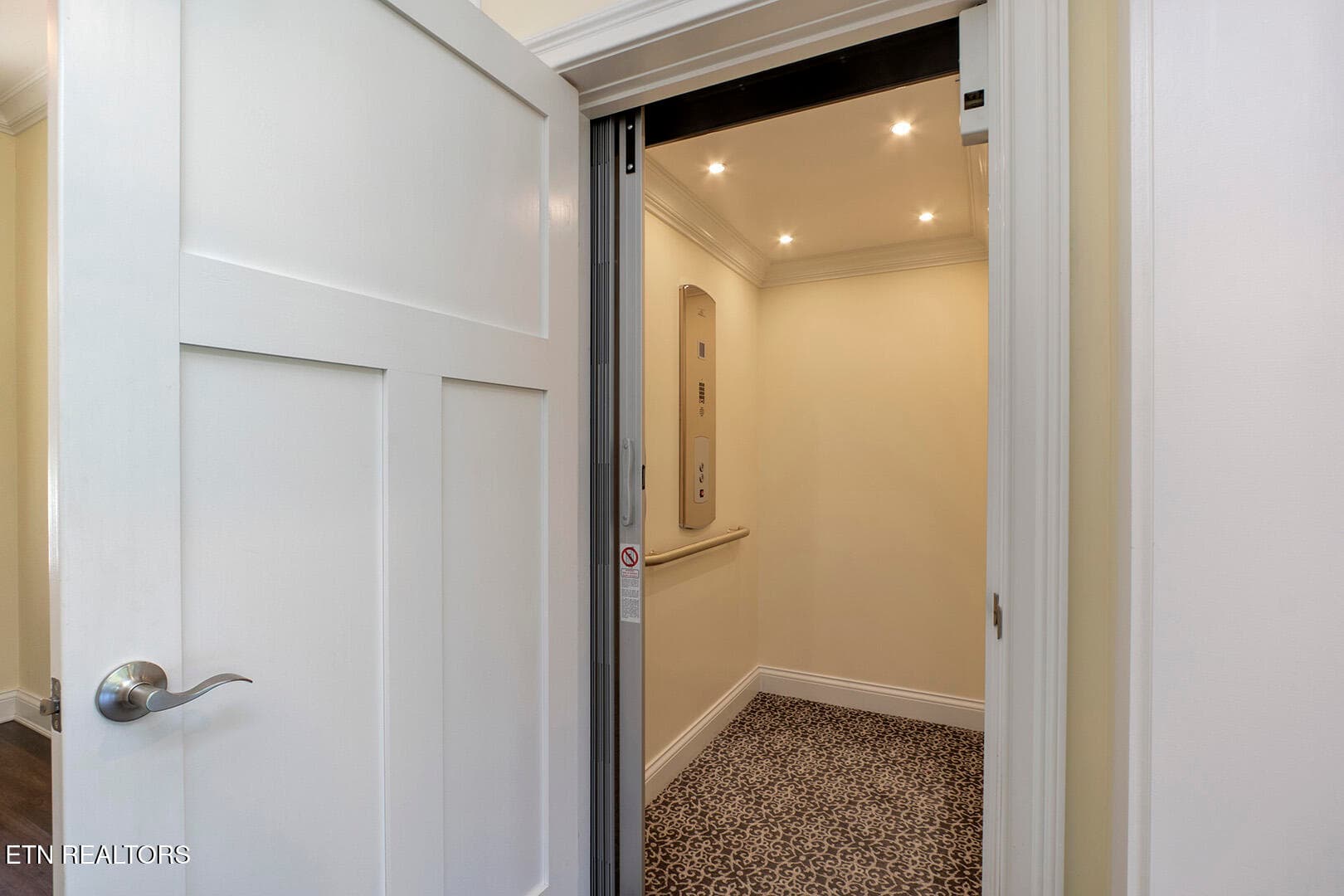 10_EmoryChurchRoad_917_Elevator - 917 Emory Church Rd, Knoxville, TN 37922