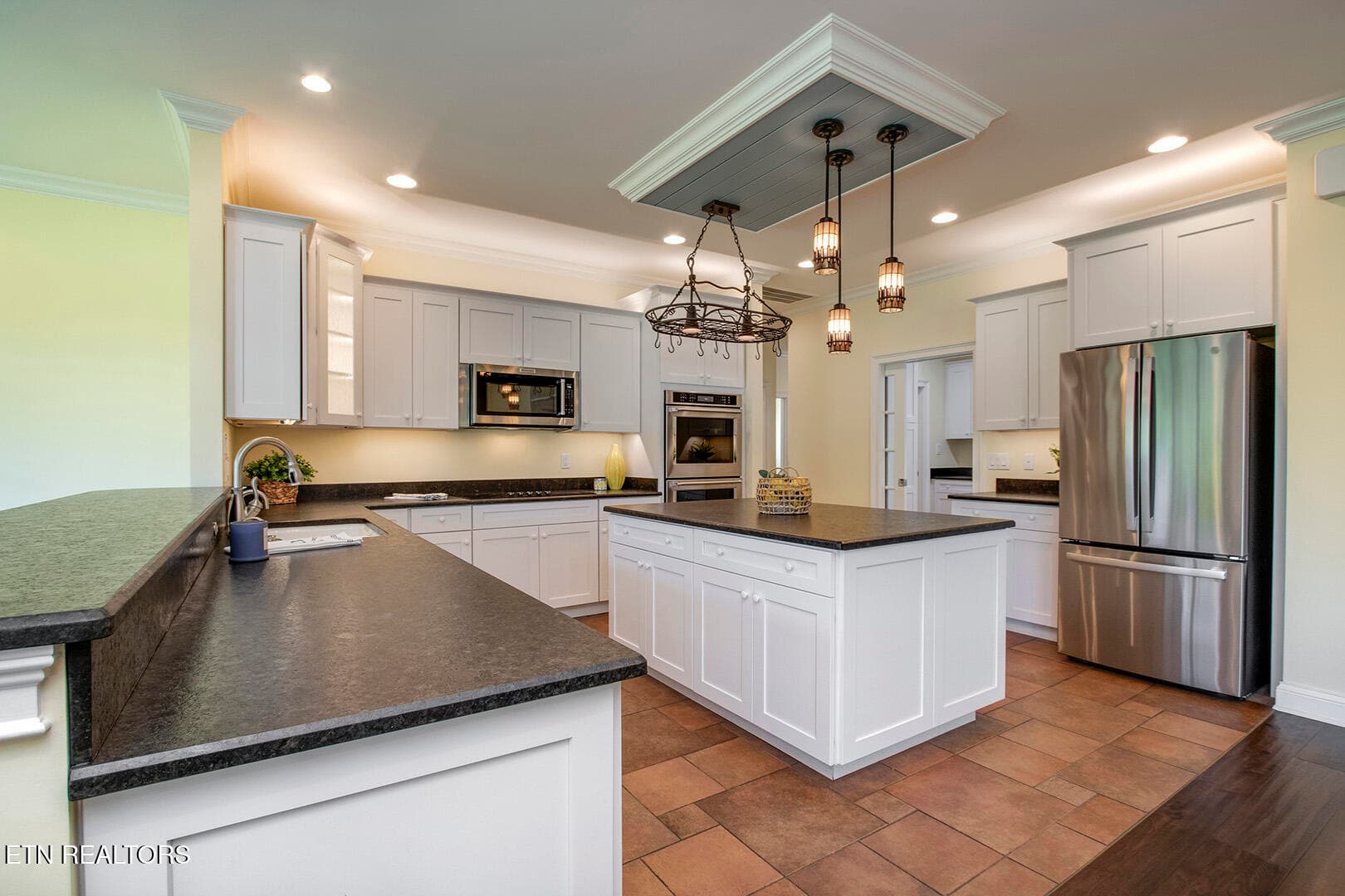 17_EmoryChurchRoad_917_Kitchen02 - 917 Emory Church Rd, Knoxville, TN 37922