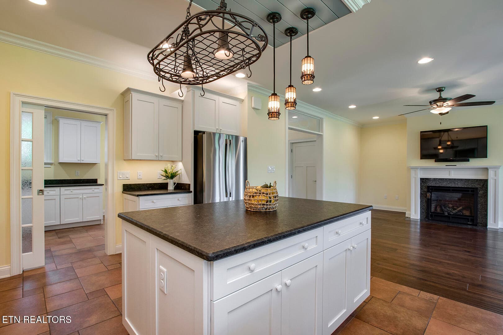 18_EmoryChurchRoad_917_Kitchen03 - 917 Emory Church Rd, Knoxville, TN 37922