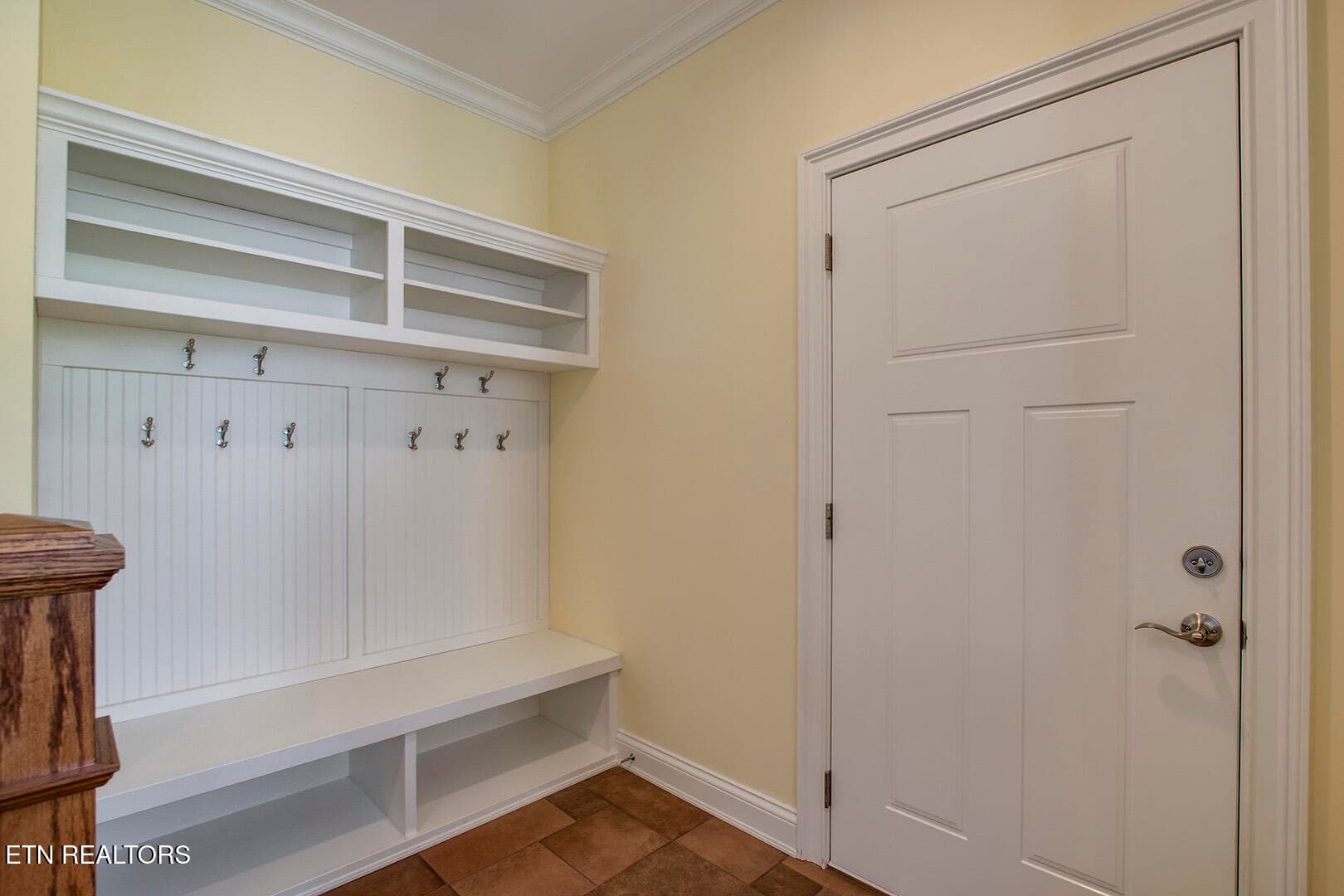 33_EmoryChurchRoad_917_MudRoom - 917 Emory Church Rd, Knoxville, TN 37922