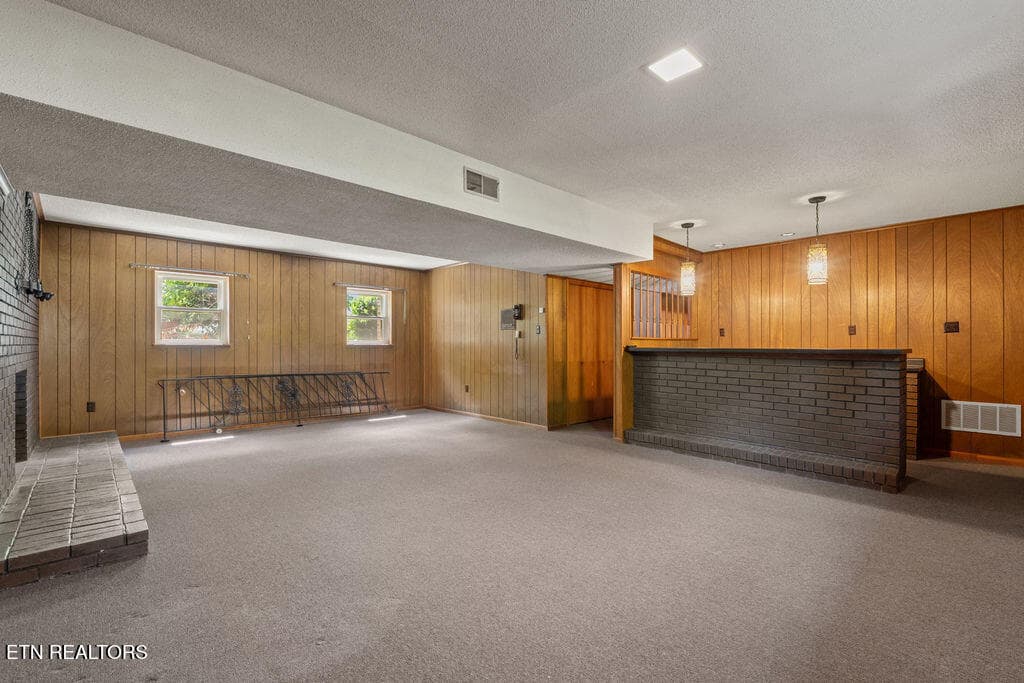 Basement Rec Room - 4309 Hicken Rd, Knoxville, TN 37938