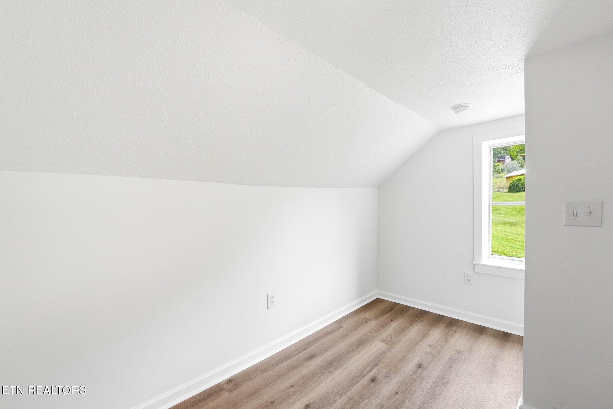 10-web-or-mls-933 Hubert Taylor Rd-18 - 933 Hubert Taylor Rd, Mountain City, TN 37683